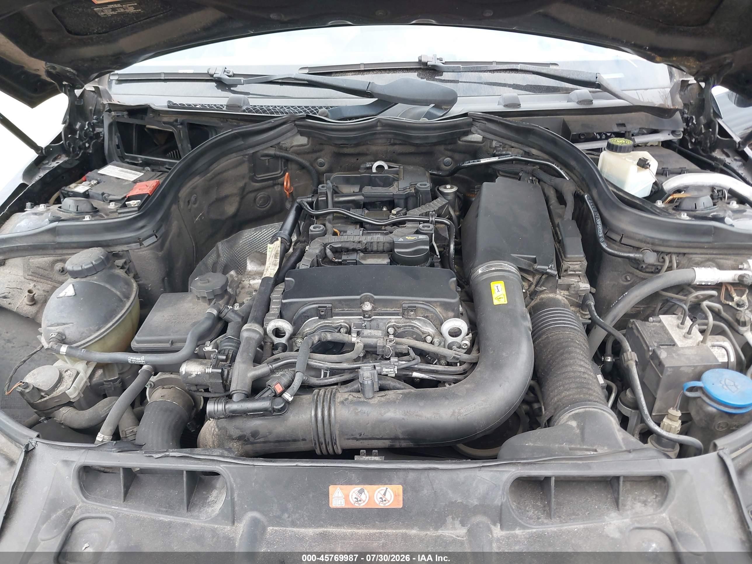 2013 Mercedes-benz C 250 Sport Черный vin: WDDGF4HB1DR256763