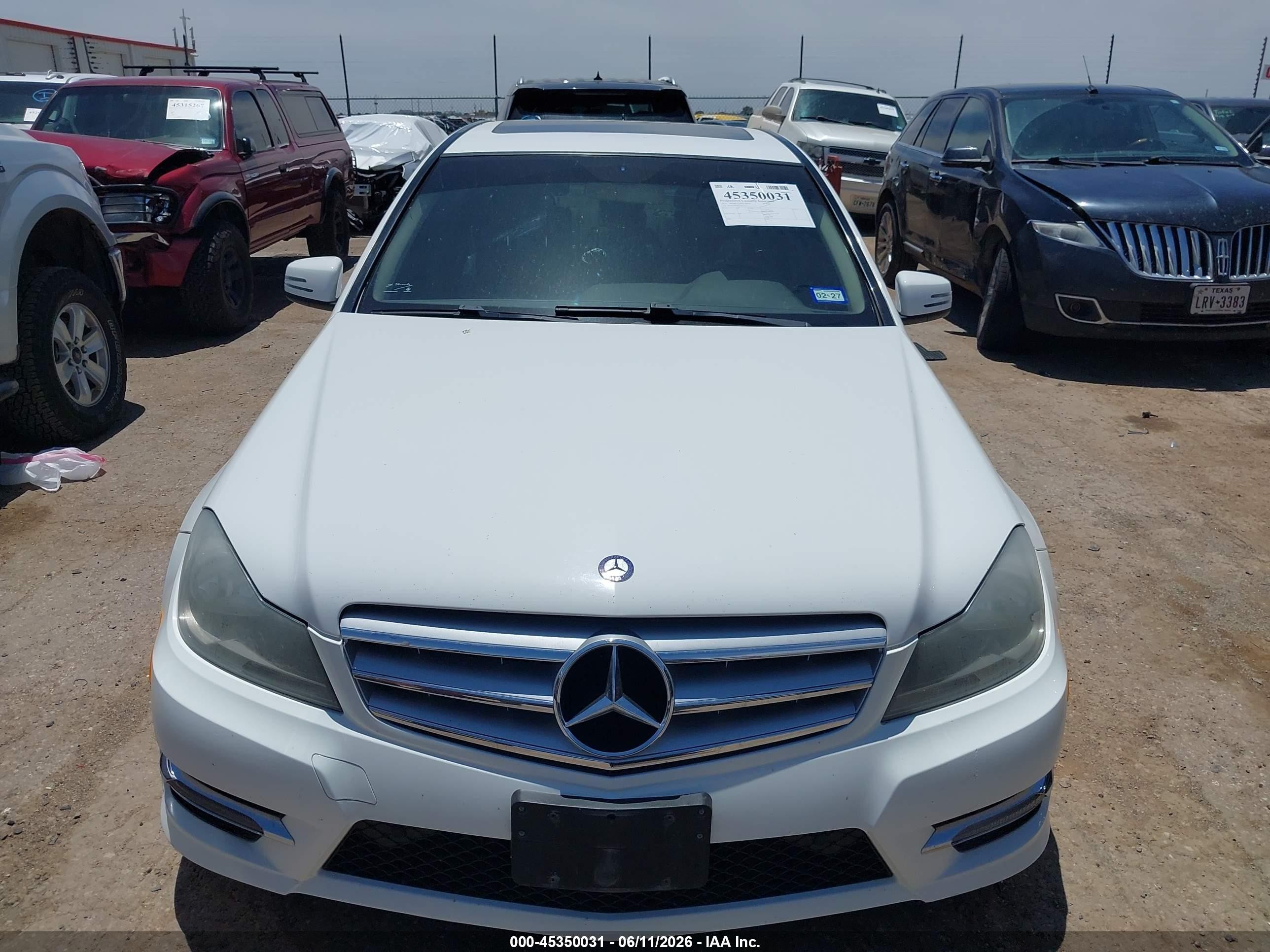 2013 Mercedes-benz C 250 Sport White vin: WDDGF4HB1DR274115