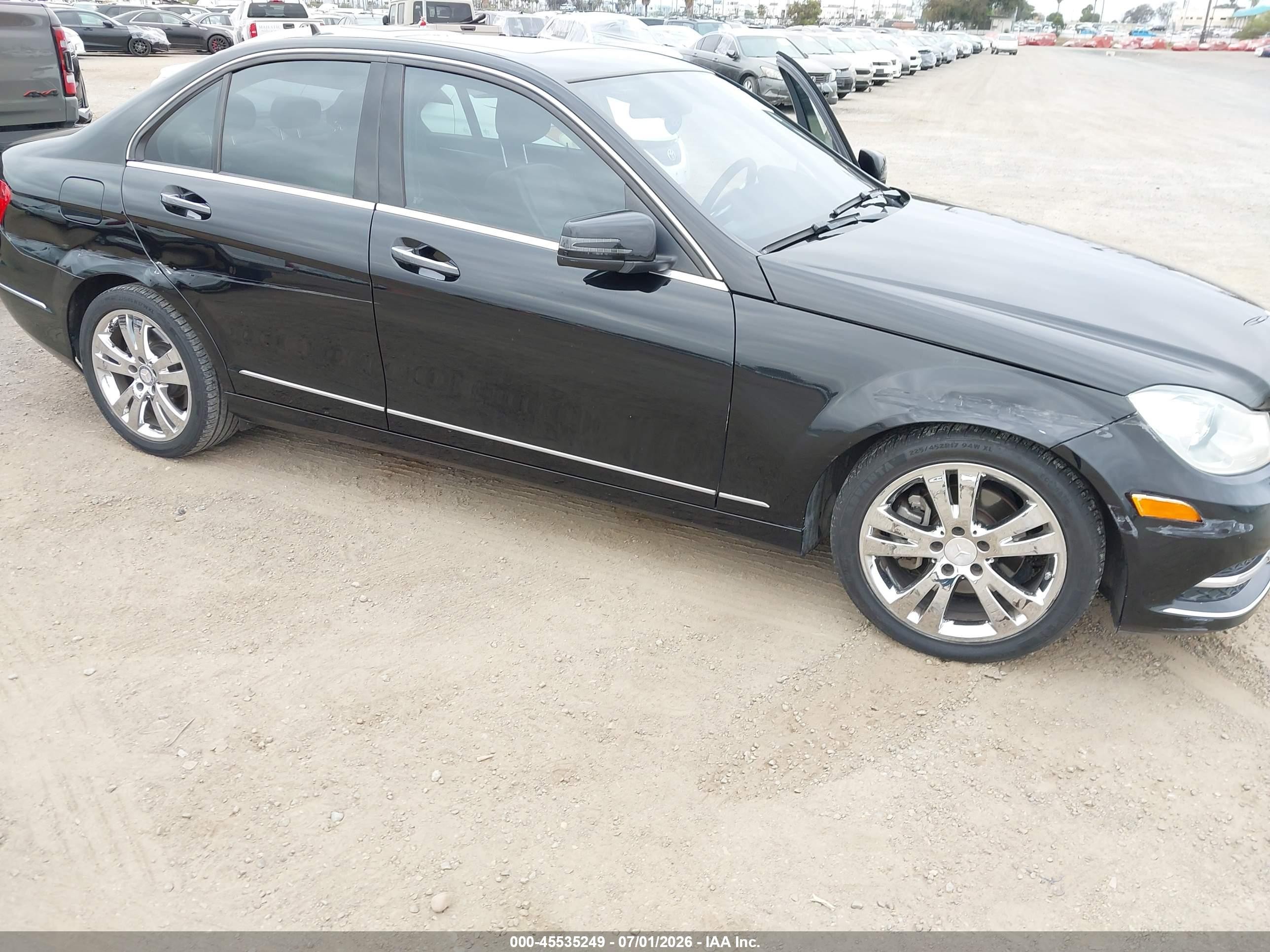 2013 Mercedes-benz C 250 Luxury Black vin: WDDGF4HB1DR277807