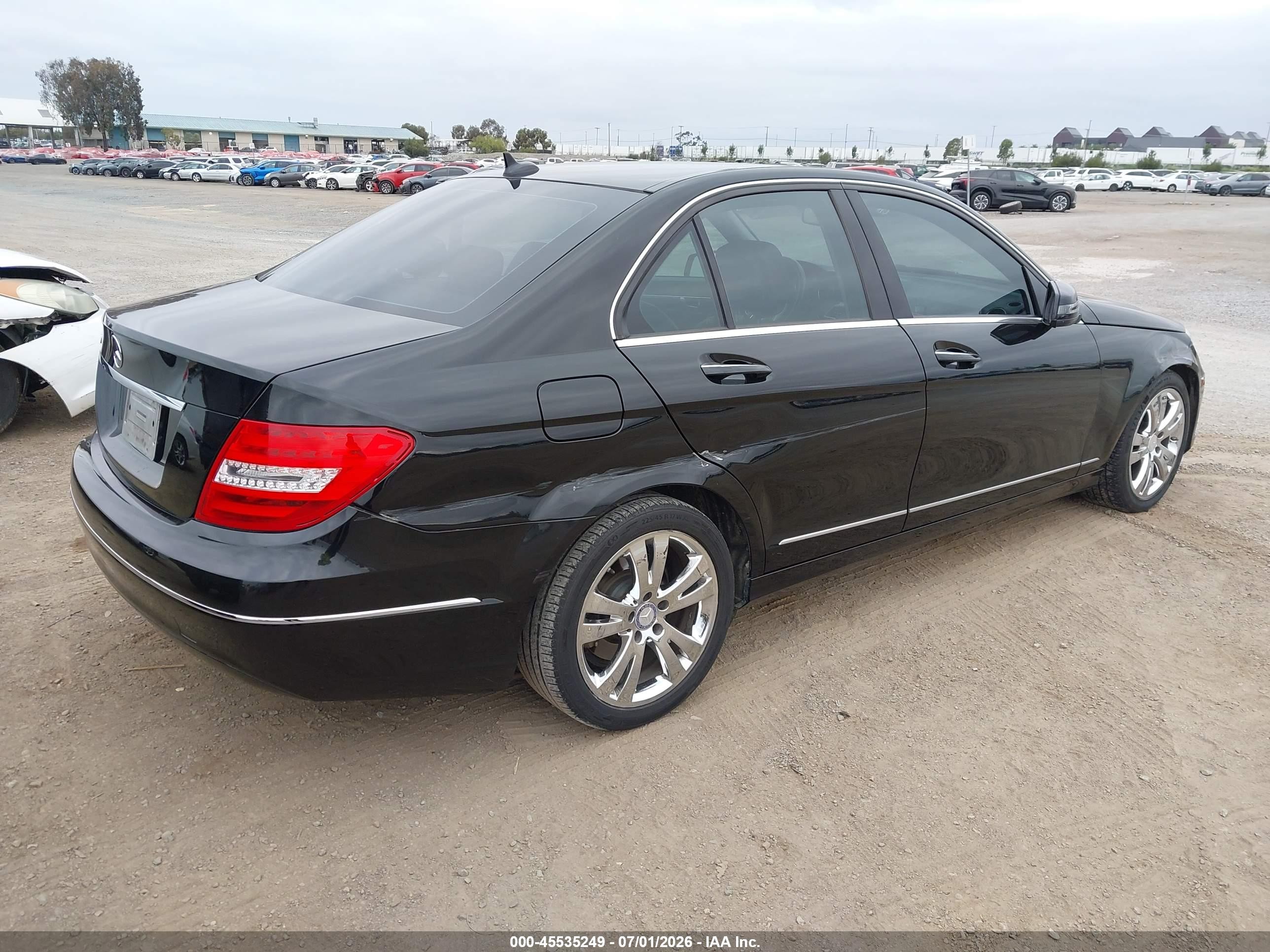 2013 Mercedes-benz C 250 Luxury Black vin: WDDGF4HB1DR277807