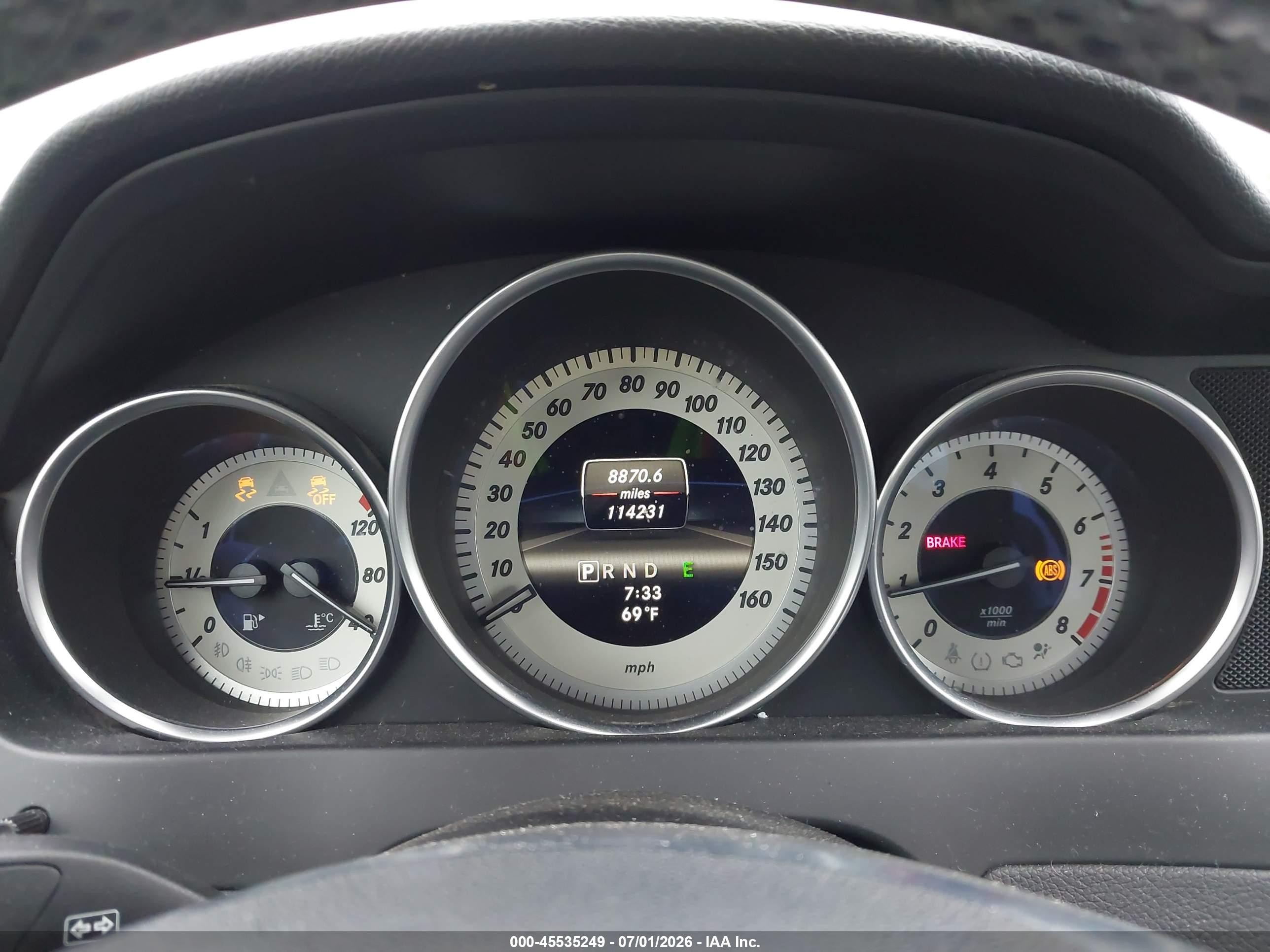 2013 Mercedes-benz C 250 Luxury Black vin: WDDGF4HB1DR277807