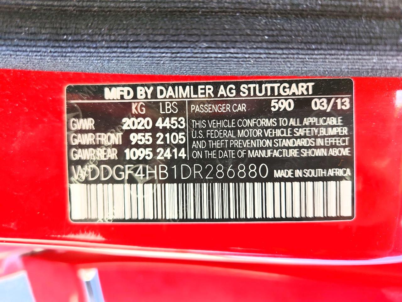 2013 Mercedes-benz C 250 Red vin: WDDGF4HB1DR286880