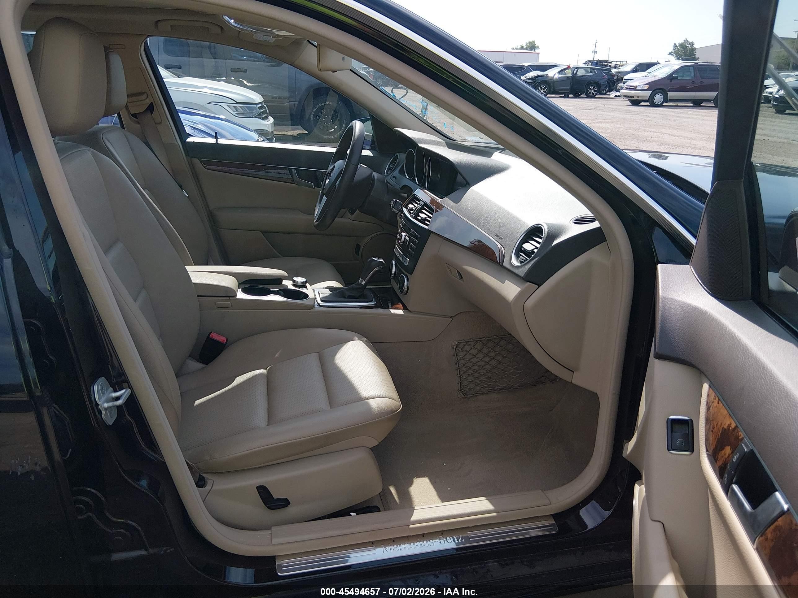 2014 Mercedes-benz C 250 Sport Black vin: WDDGF4HB1EA944424