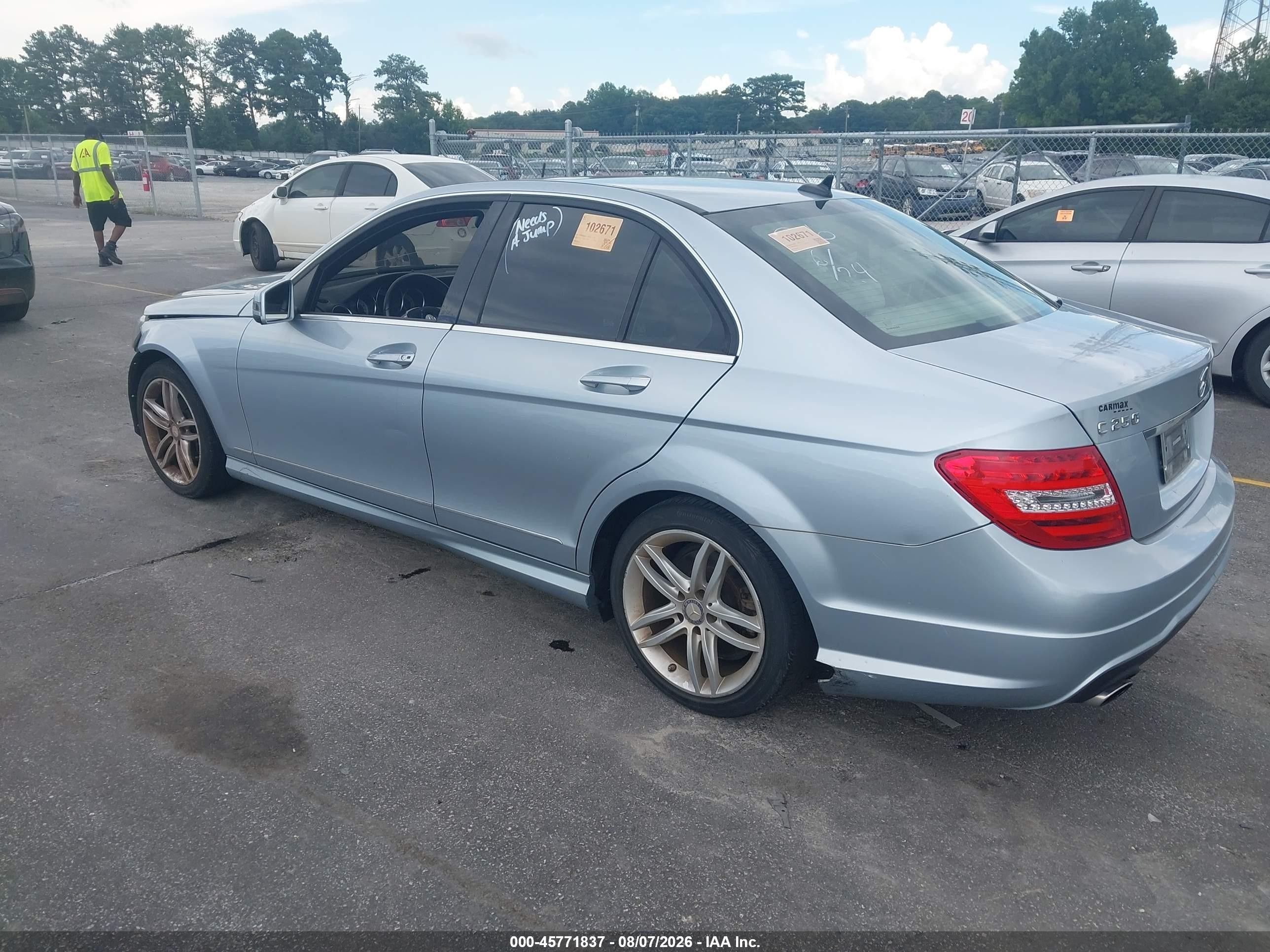 2014 Mercedes-benz C 250 Sport Blue vin: WDDGF4HB1EG211321