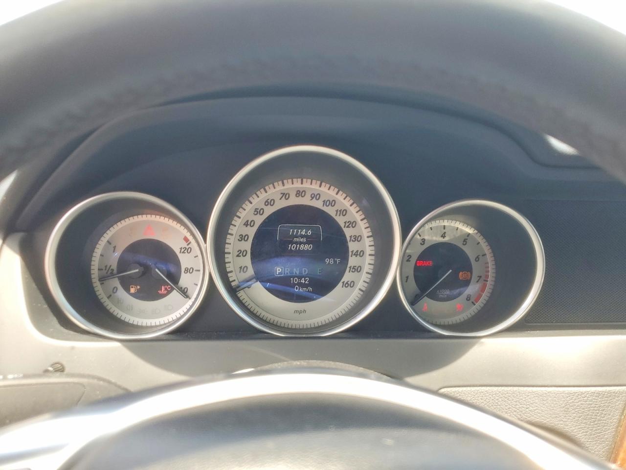 2014 Mercedes-benz C 250 Silver vin: WDDGF4HB1EG247767
