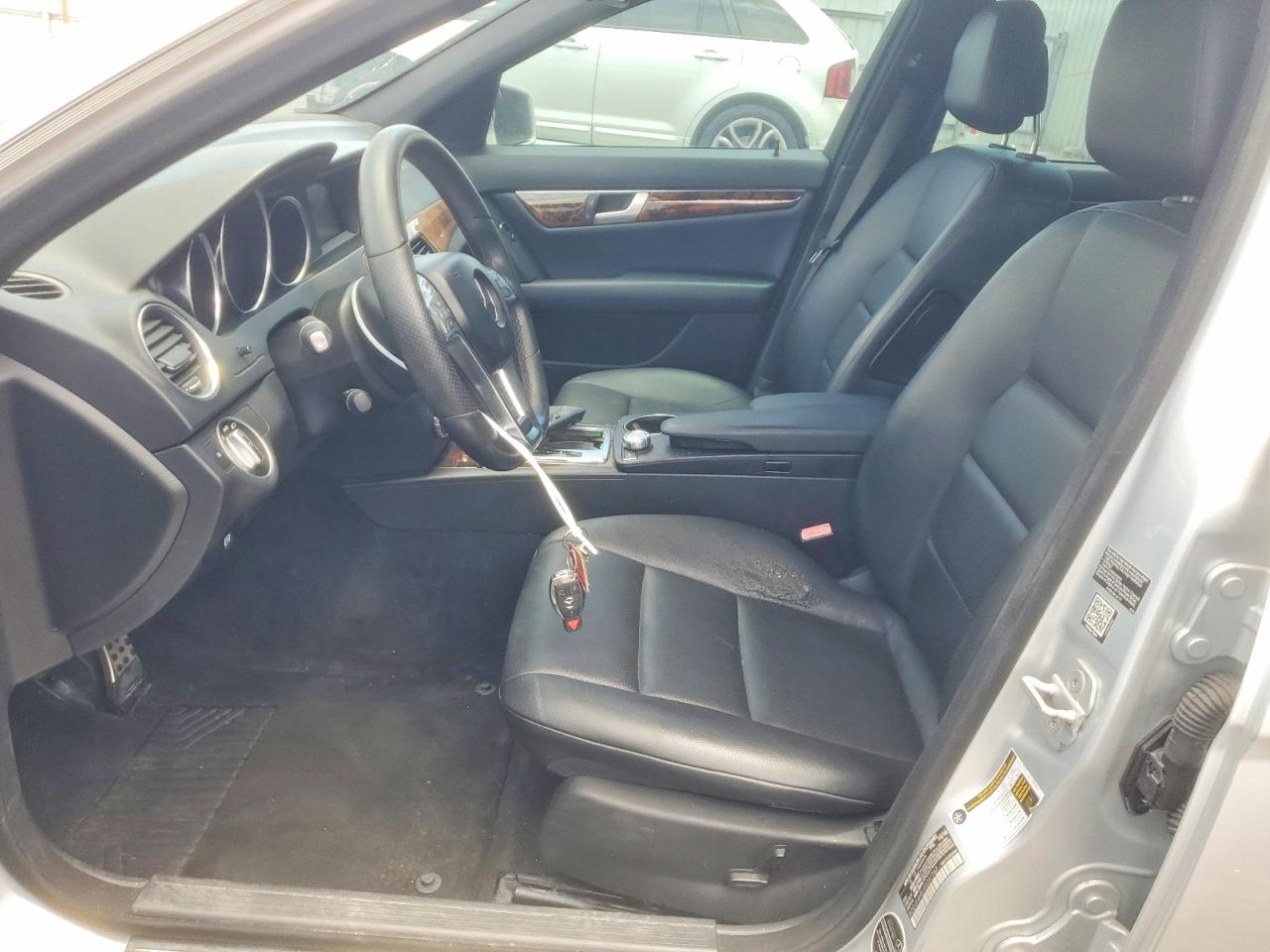 2014 Mercedes-benz C 250 Silver vin: WDDGF4HB1EG247767