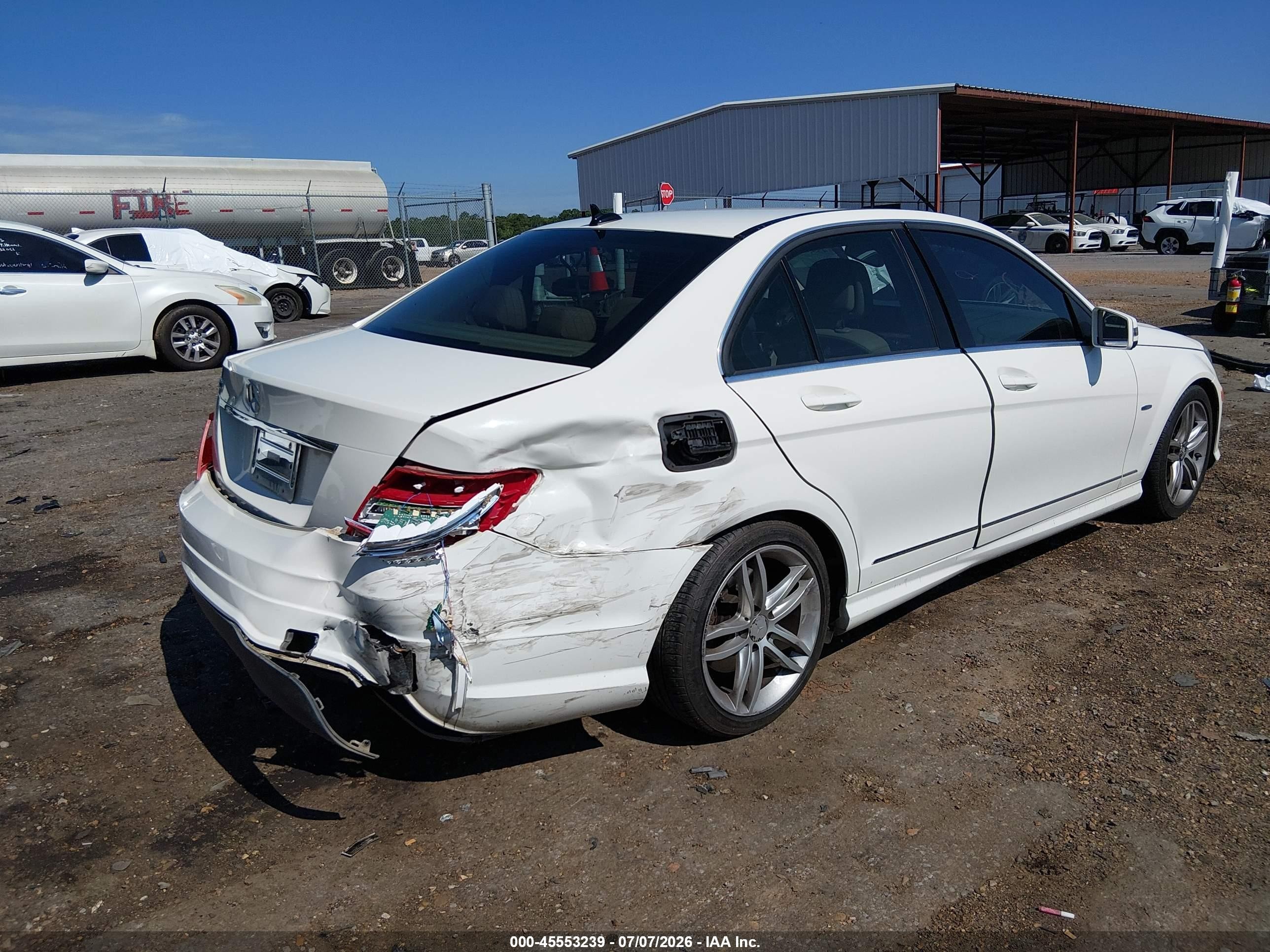 2012 Mercedes-benz C 250 Luxury/sport White vin: WDDGF4HB2CA626499