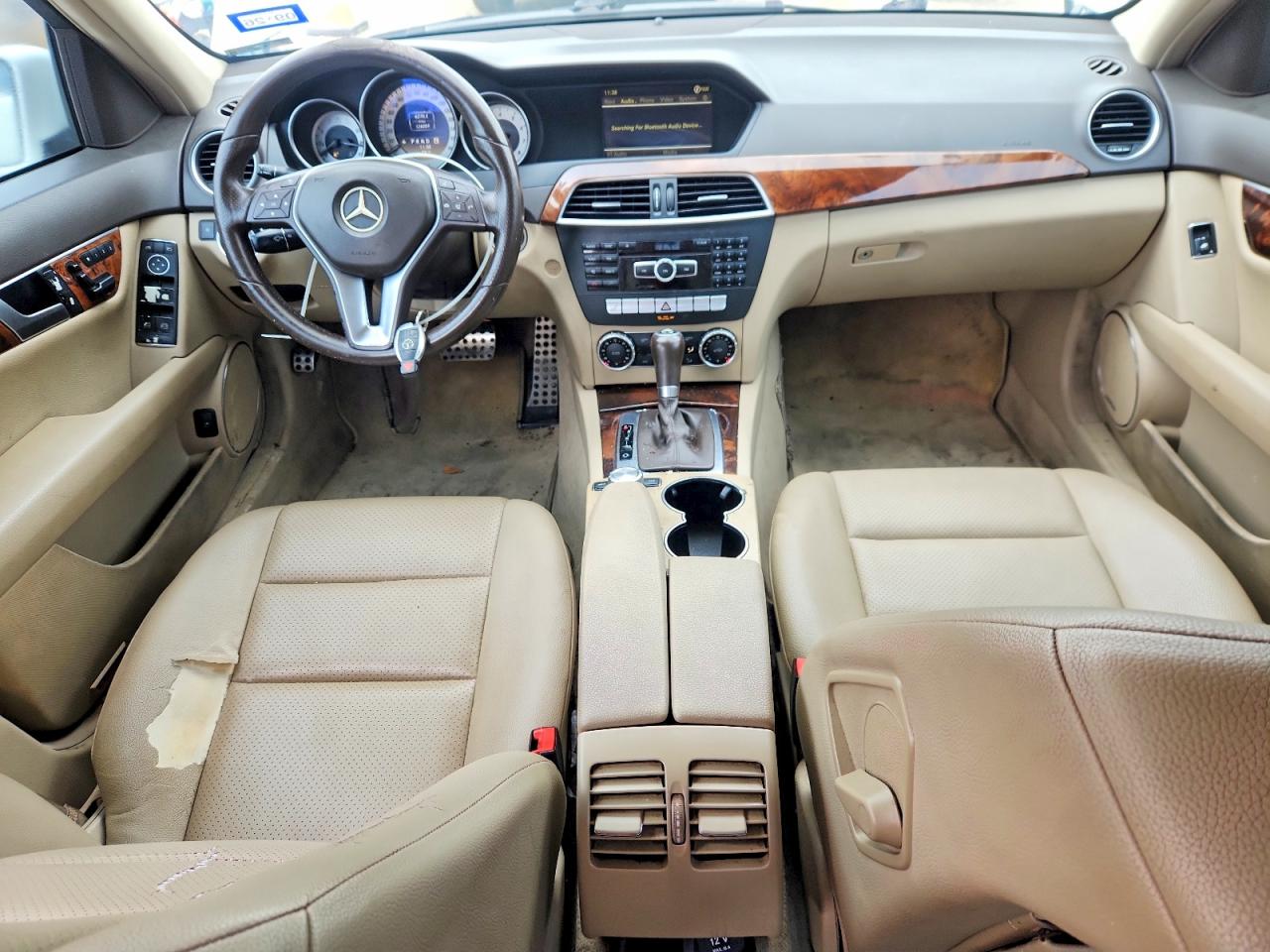 2012 Mercedes-benz C 250 White vin: WDDGF4HB2CA631993