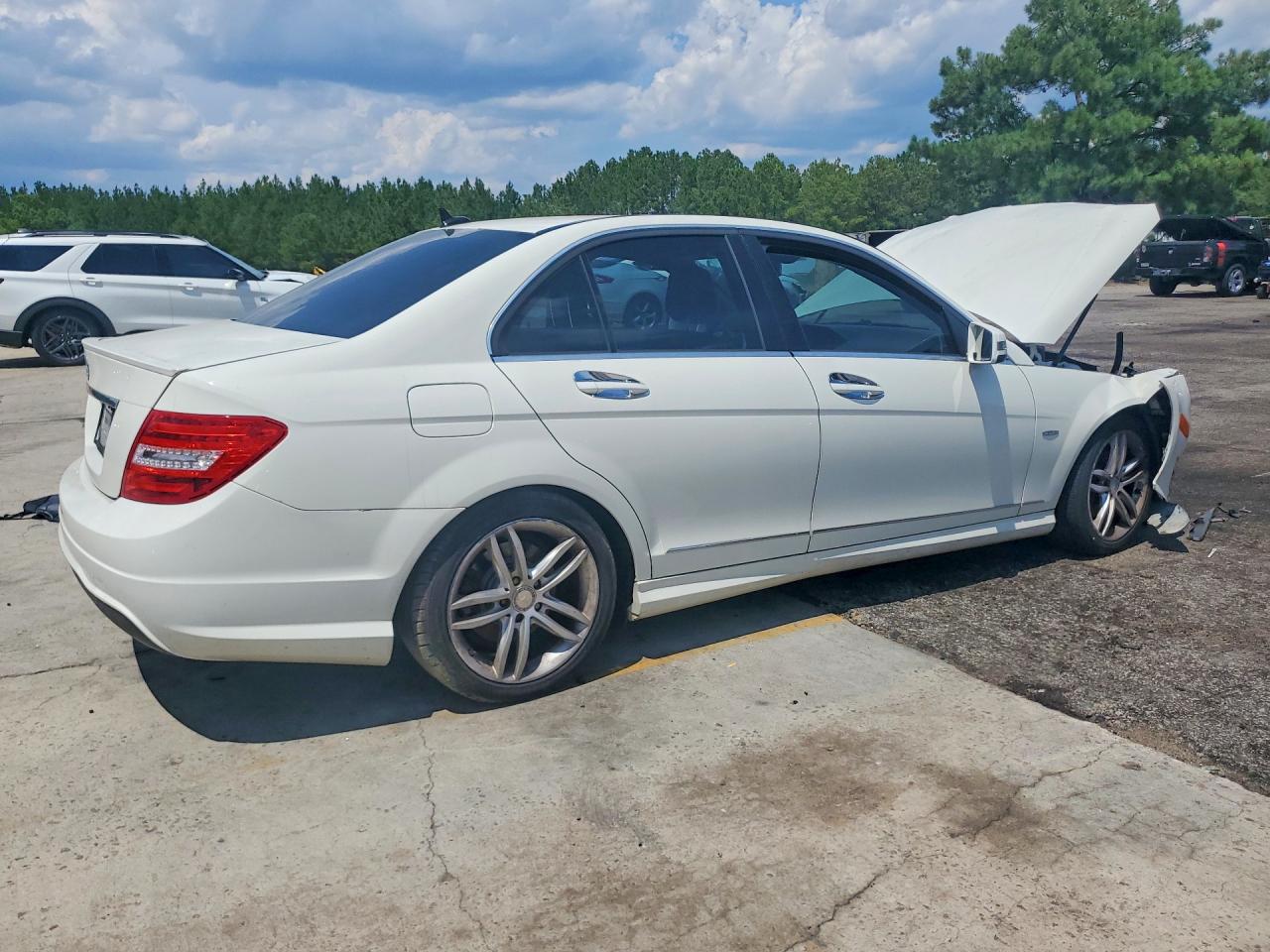 2012 Mercedes-benz C 250 White vin: WDDGF4HB2CR223253
