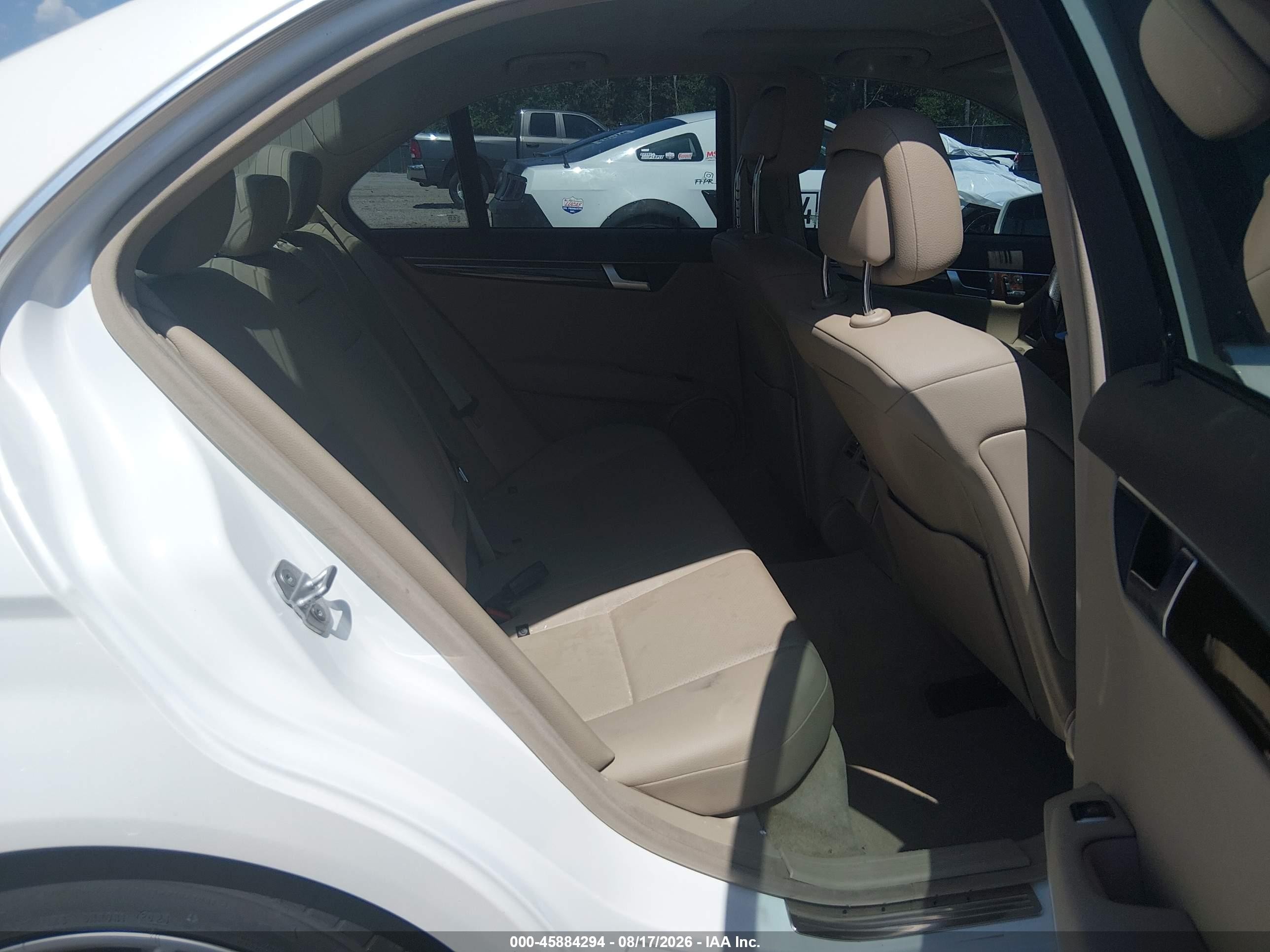 2012 Mercedes-benz C 250 Sport White vin: WDDGF4HB2CR231787