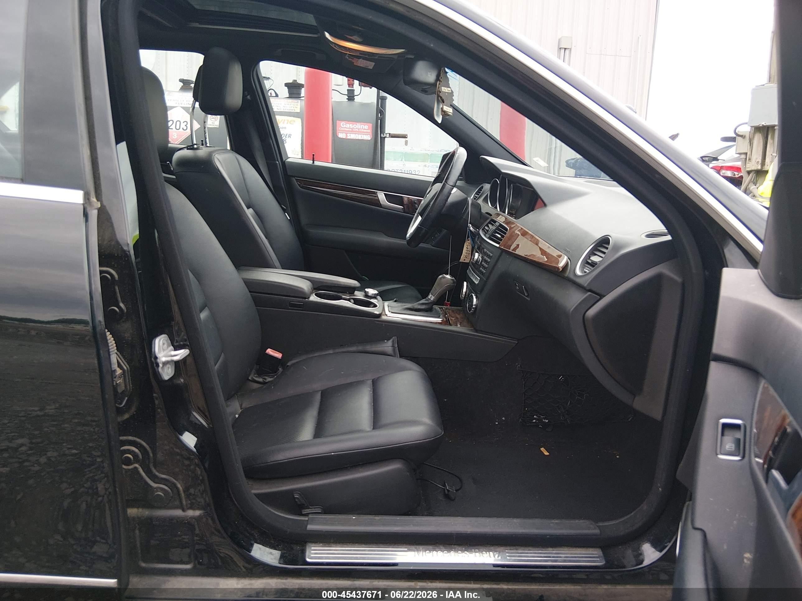 2013 Mercedes-benz C 250 Sport Black vin: WDDGF4HB2DA774167