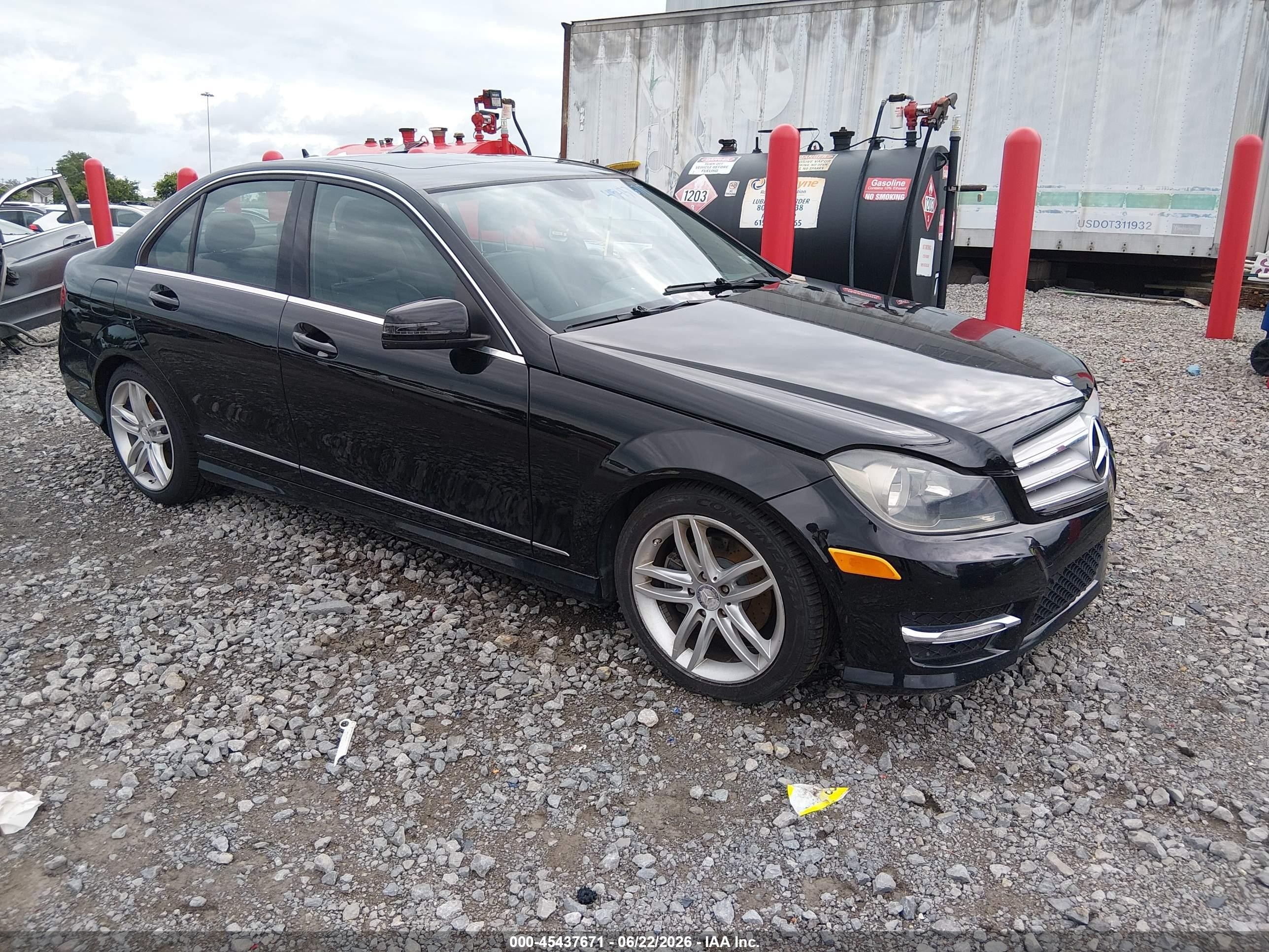 2013 Mercedes-benz C 250 Sport Black vin: WDDGF4HB2DA774167