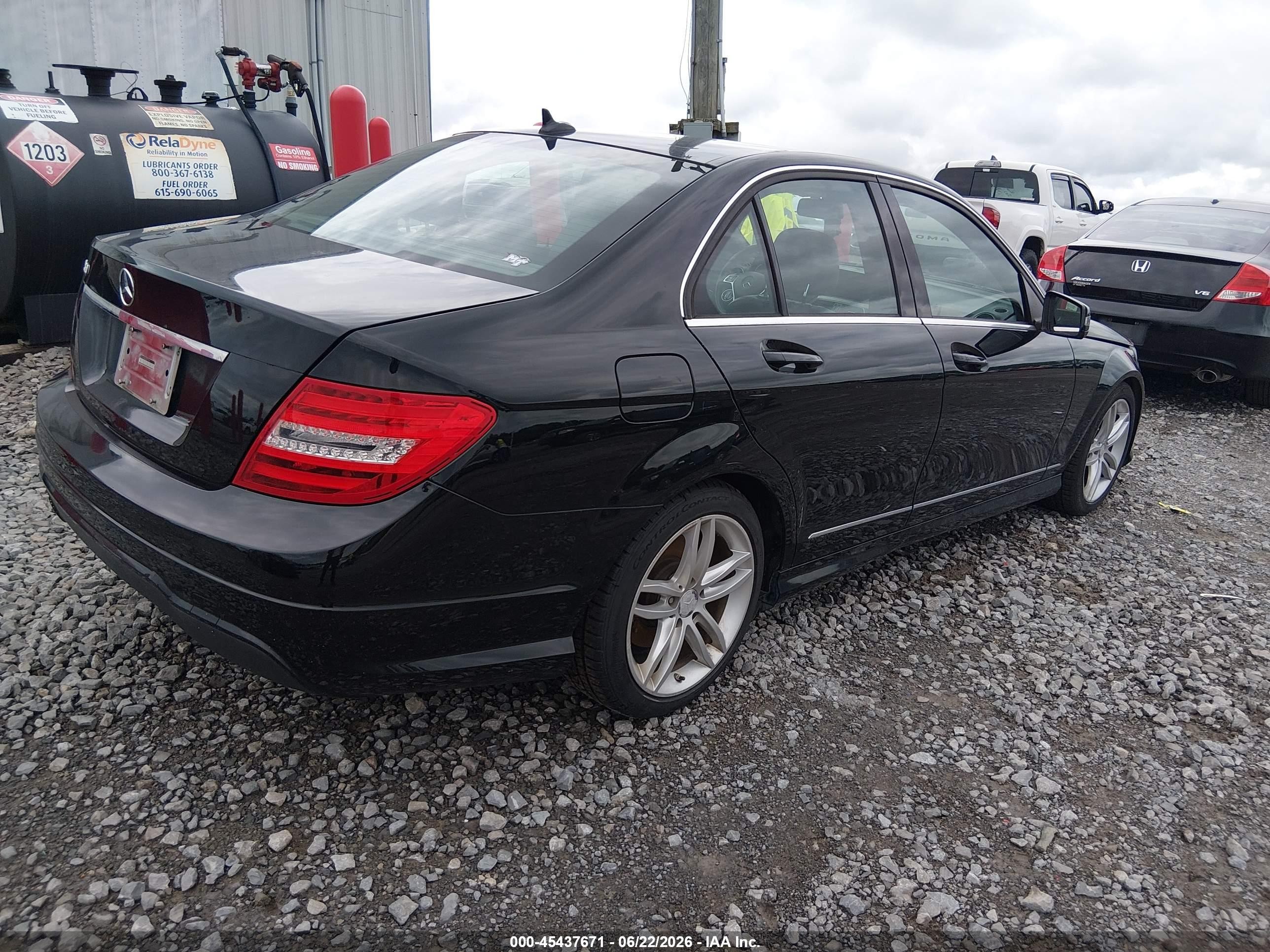 2013 Mercedes-benz C 250 Sport Black vin: WDDGF4HB2DA774167