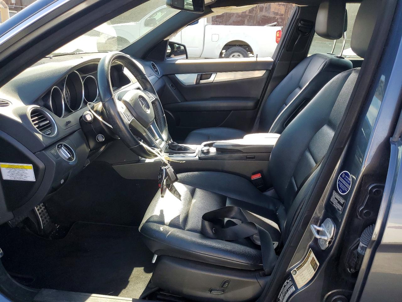2013 Mercedes-benz C 250 Серый vin: WDDGF4HB2DA778154
