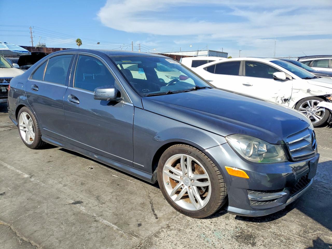 2013 Mercedes-benz C 250 Серый vin: WDDGF4HB2DA778154
