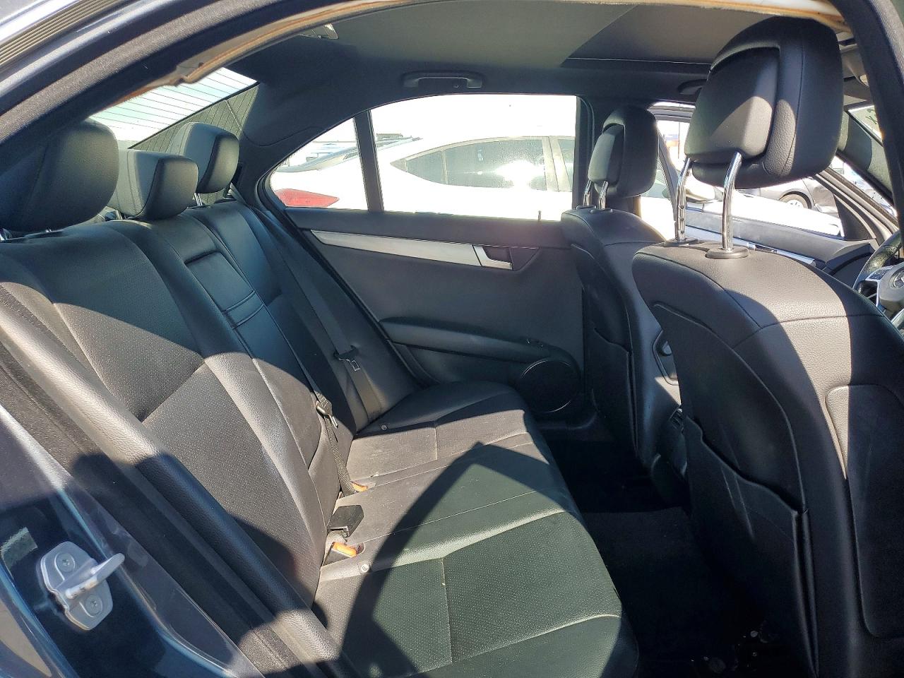 2013 Mercedes-benz C 250 Серый vin: WDDGF4HB2DA778154