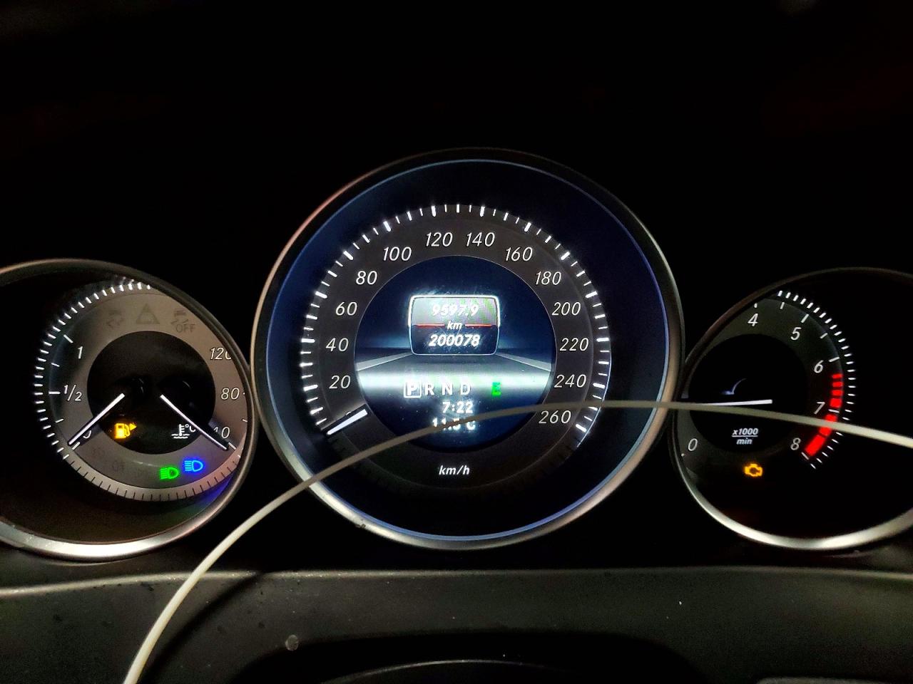 2013 Mercedes-benz C 250 White vin: WDDGF4HB2DA803490