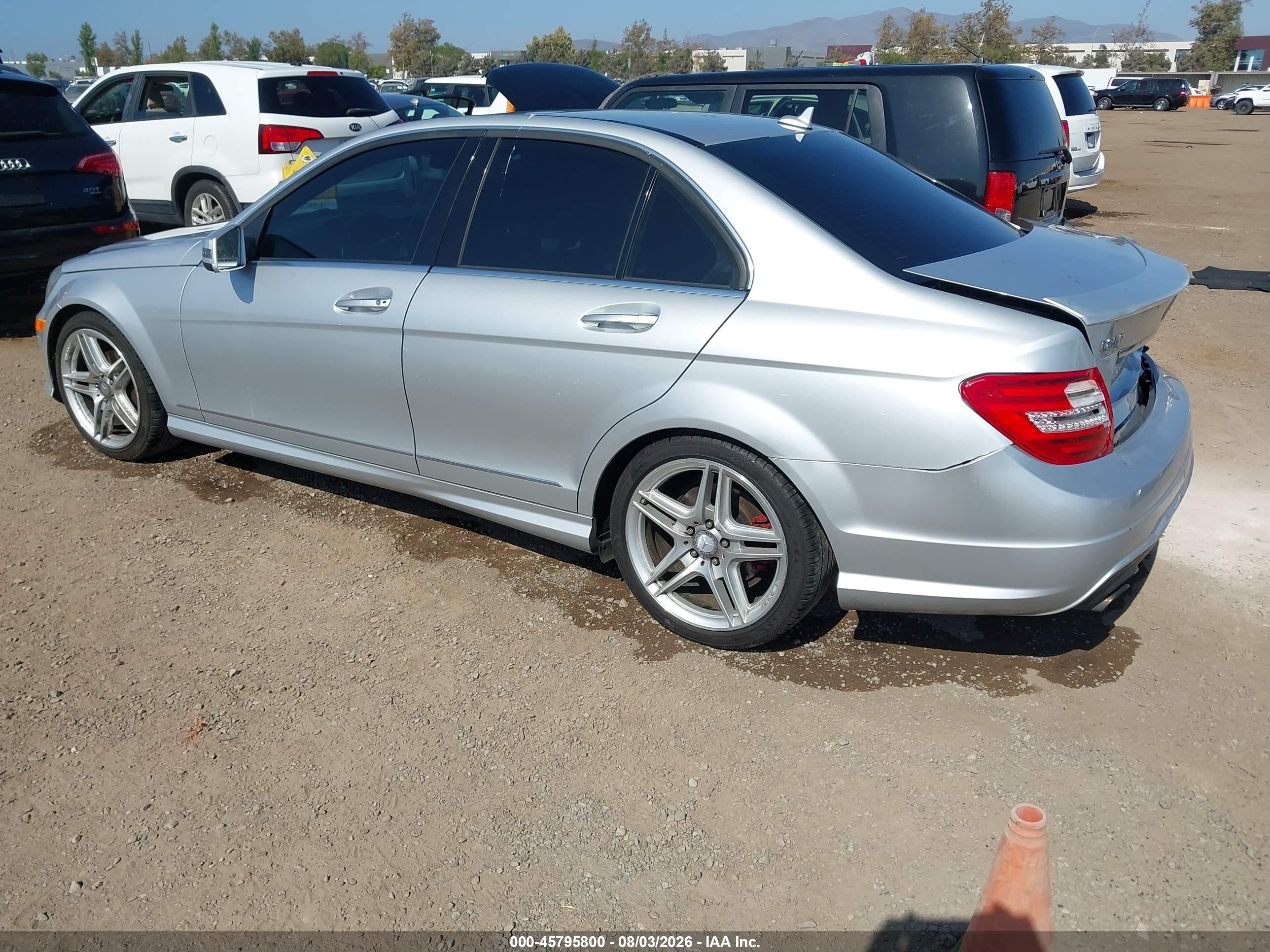 2013 Mercedes-benz C 250 Sport Gray vin: WDDGF4HB2DA845383