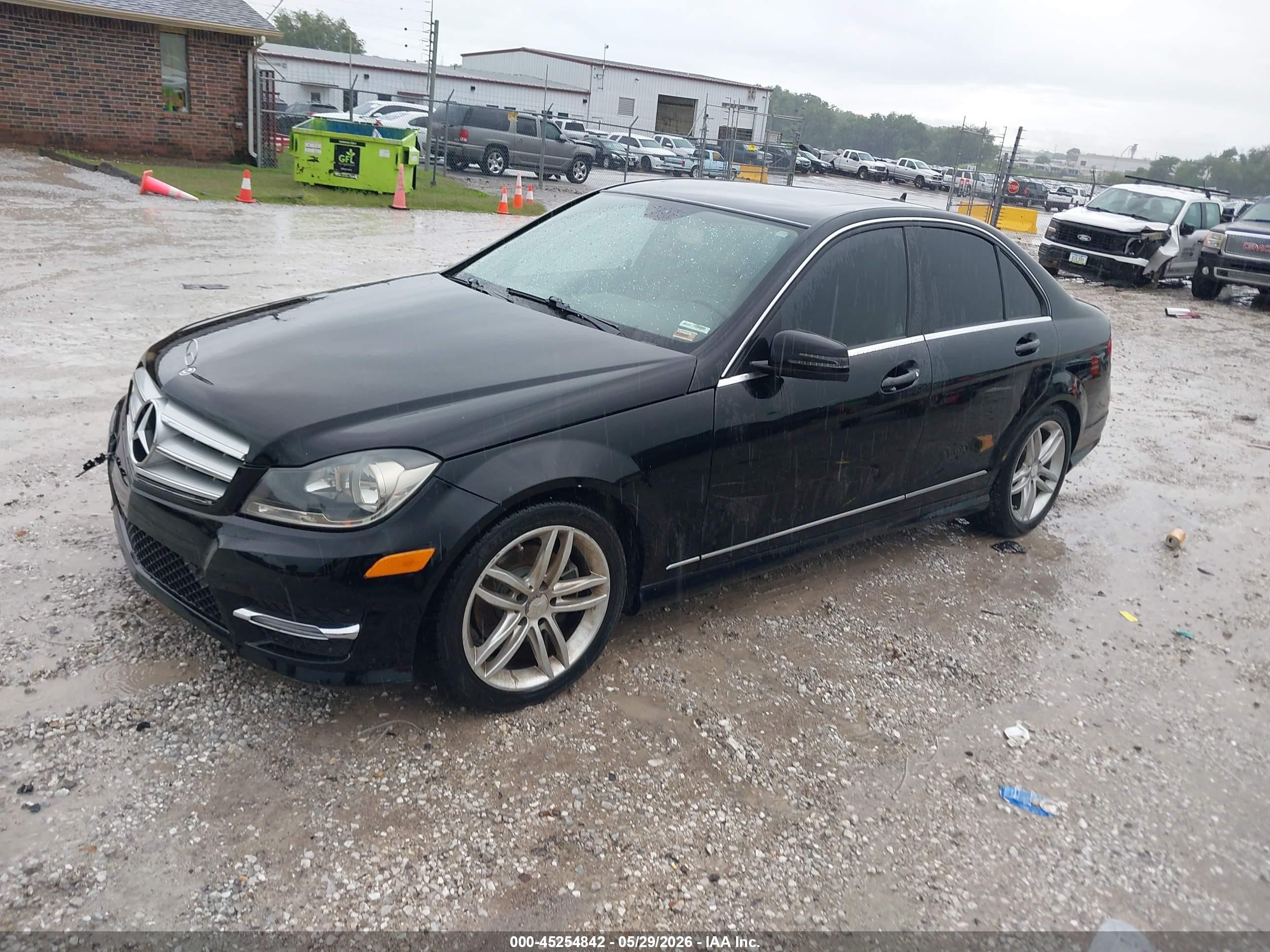 2013 Mercedes-benz C 250 Sport Black vin: WDDGF4HB2DA850714