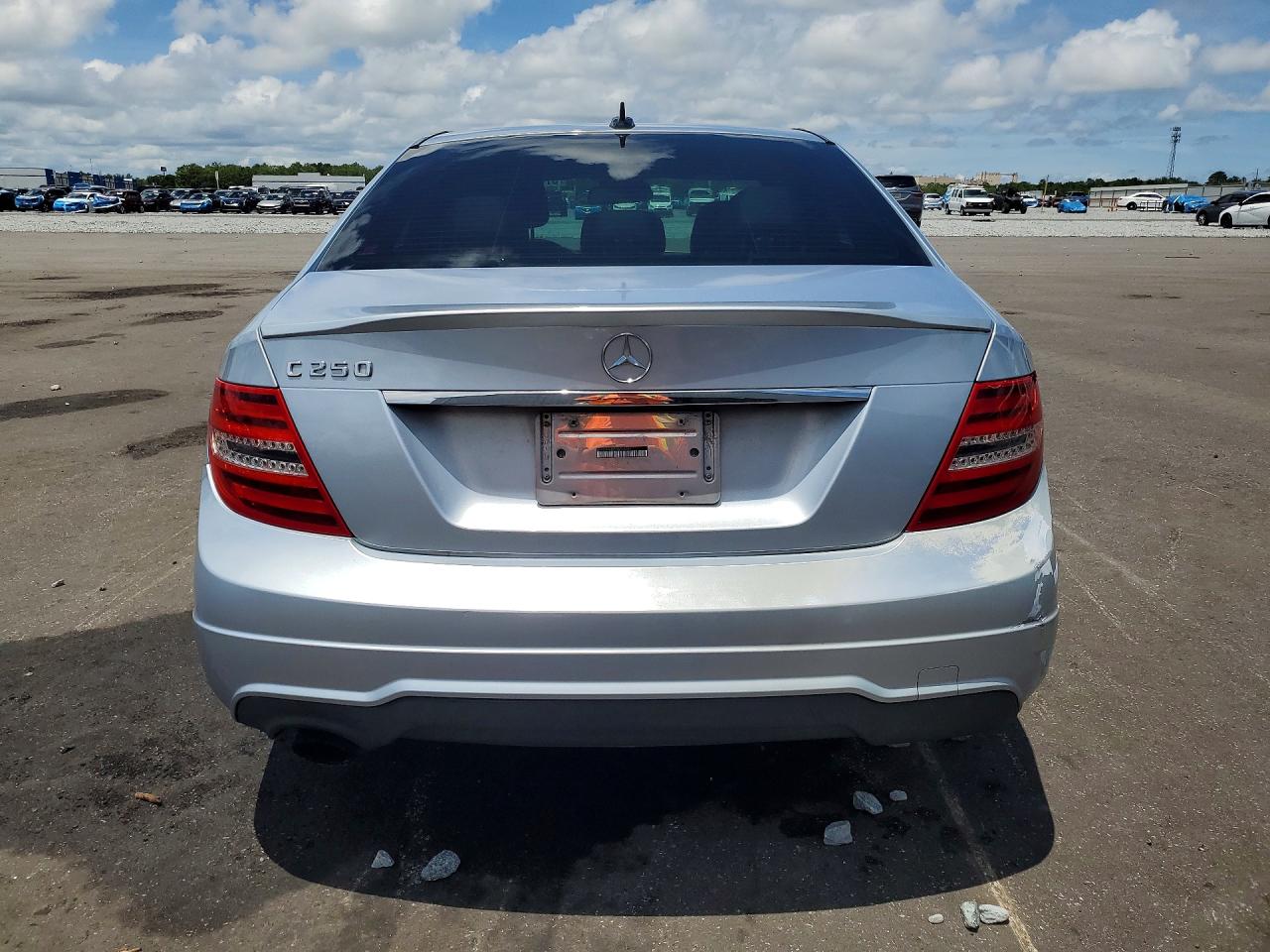 2013 Mercedes-benz C 250 Blue vin: WDDGF4HB2DA854052