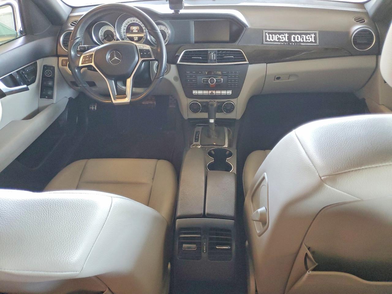 2013 Mercedes-benz C 250 Silver vin: WDDGF4HB2DA873717
