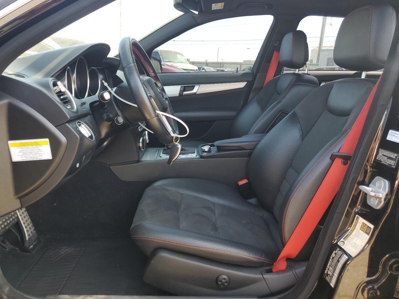 2013 Mercedes-benz C 250 Black vin: WDDGF4HB2DF946992
