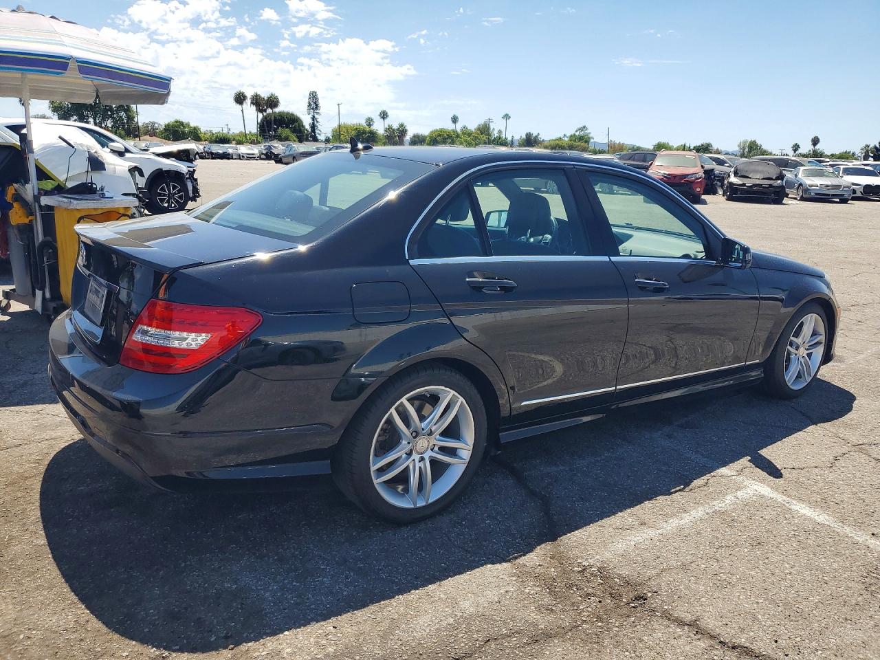 2013 Mercedes-benz C 250 Black vin: WDDGF4HB2DR244203