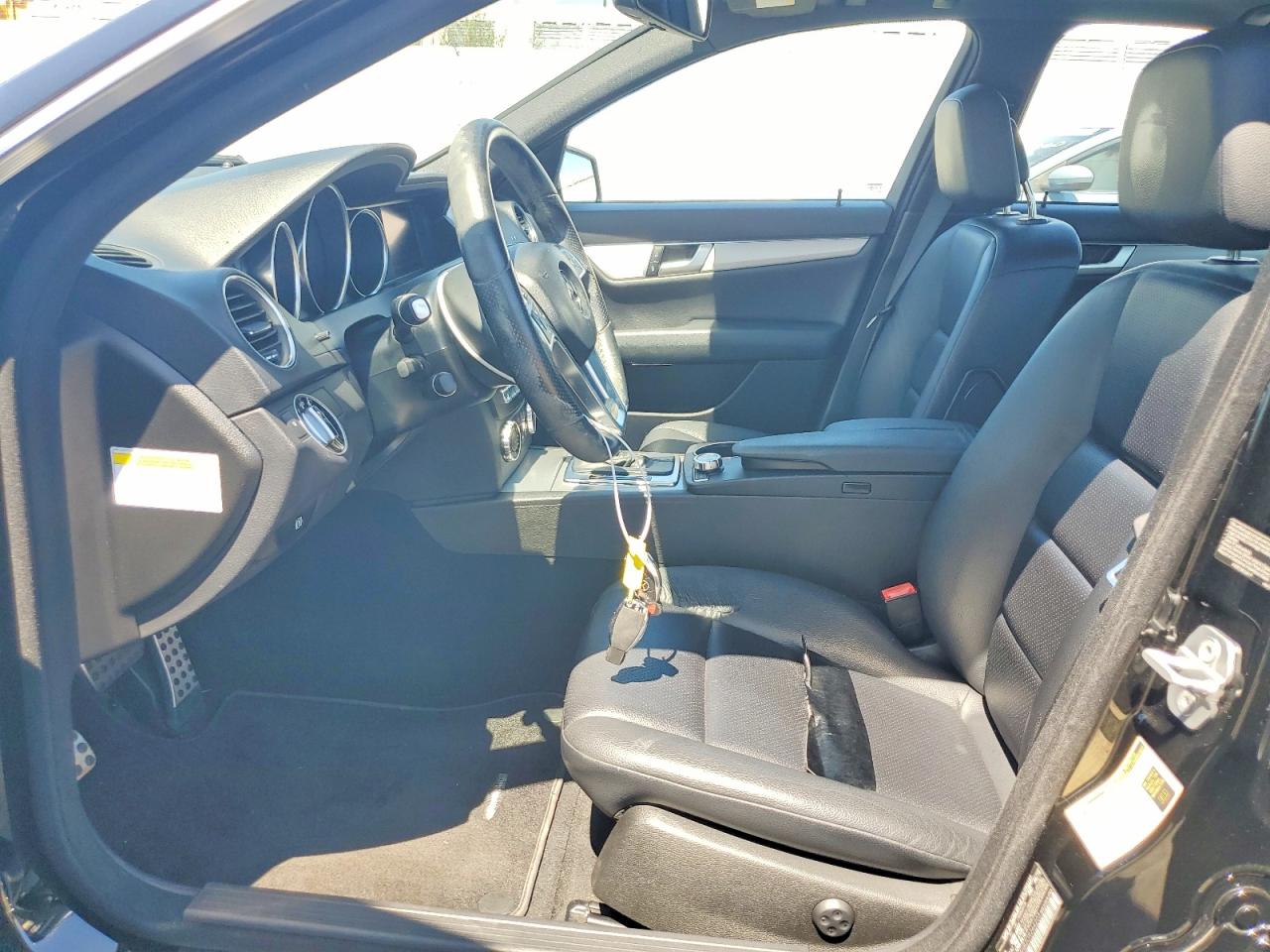 2013 Mercedes-benz C 250 Black vin: WDDGF4HB2DR244203