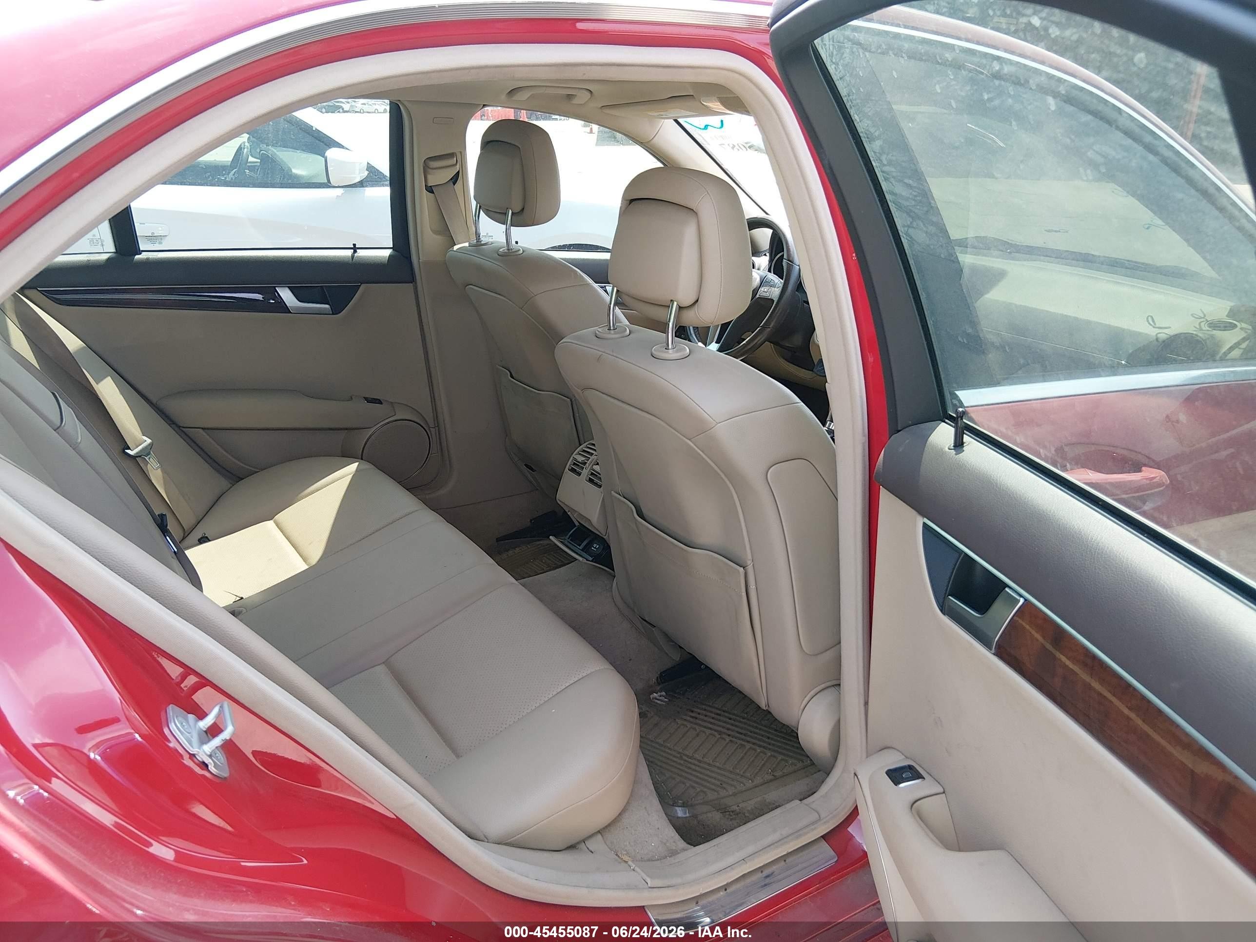 2013 Mercedes-benz C 250 Sport Red vin: WDDGF4HB2DR244587