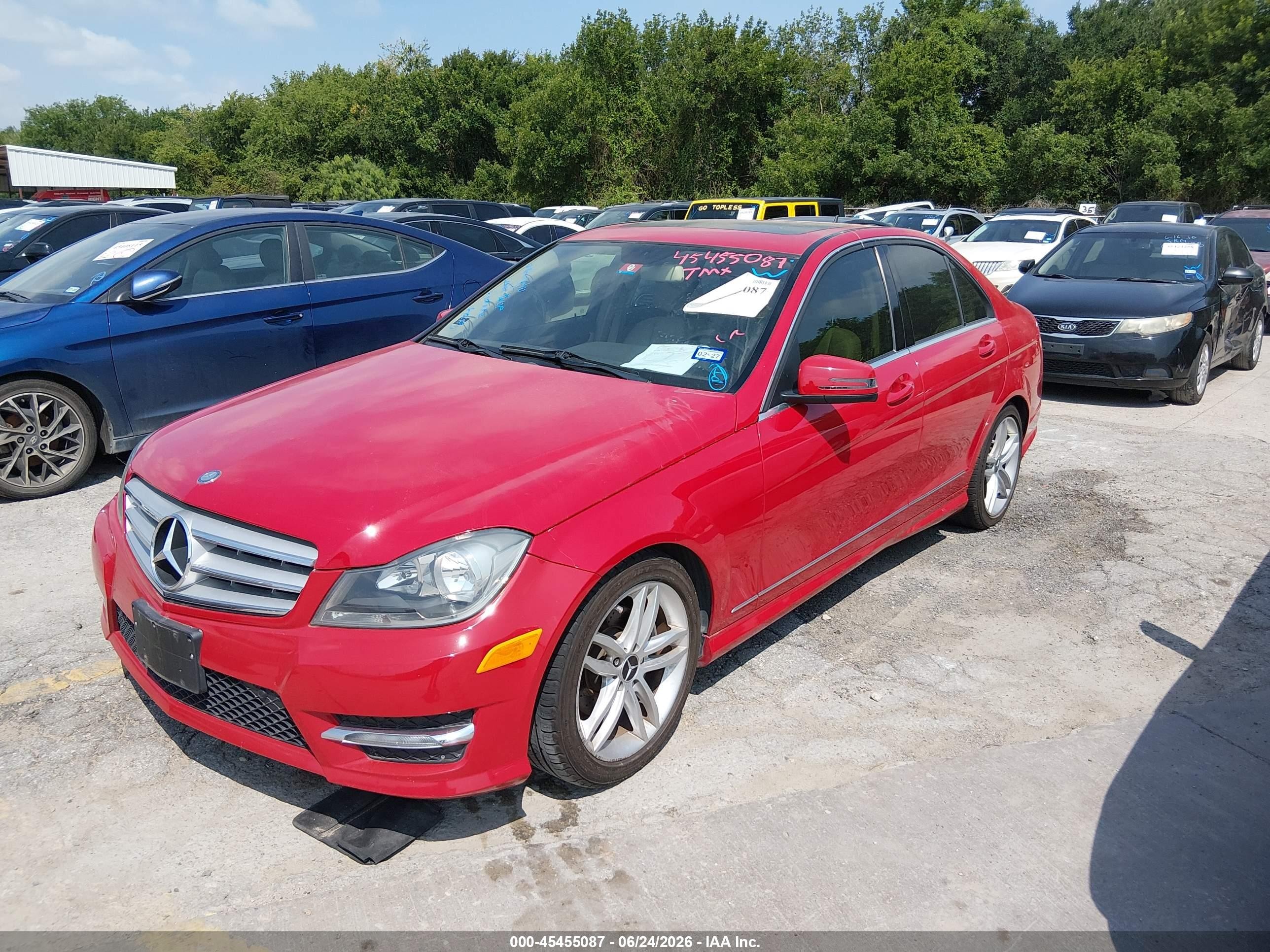 2013 Mercedes-benz C 250 Sport Red vin: WDDGF4HB2DR244587