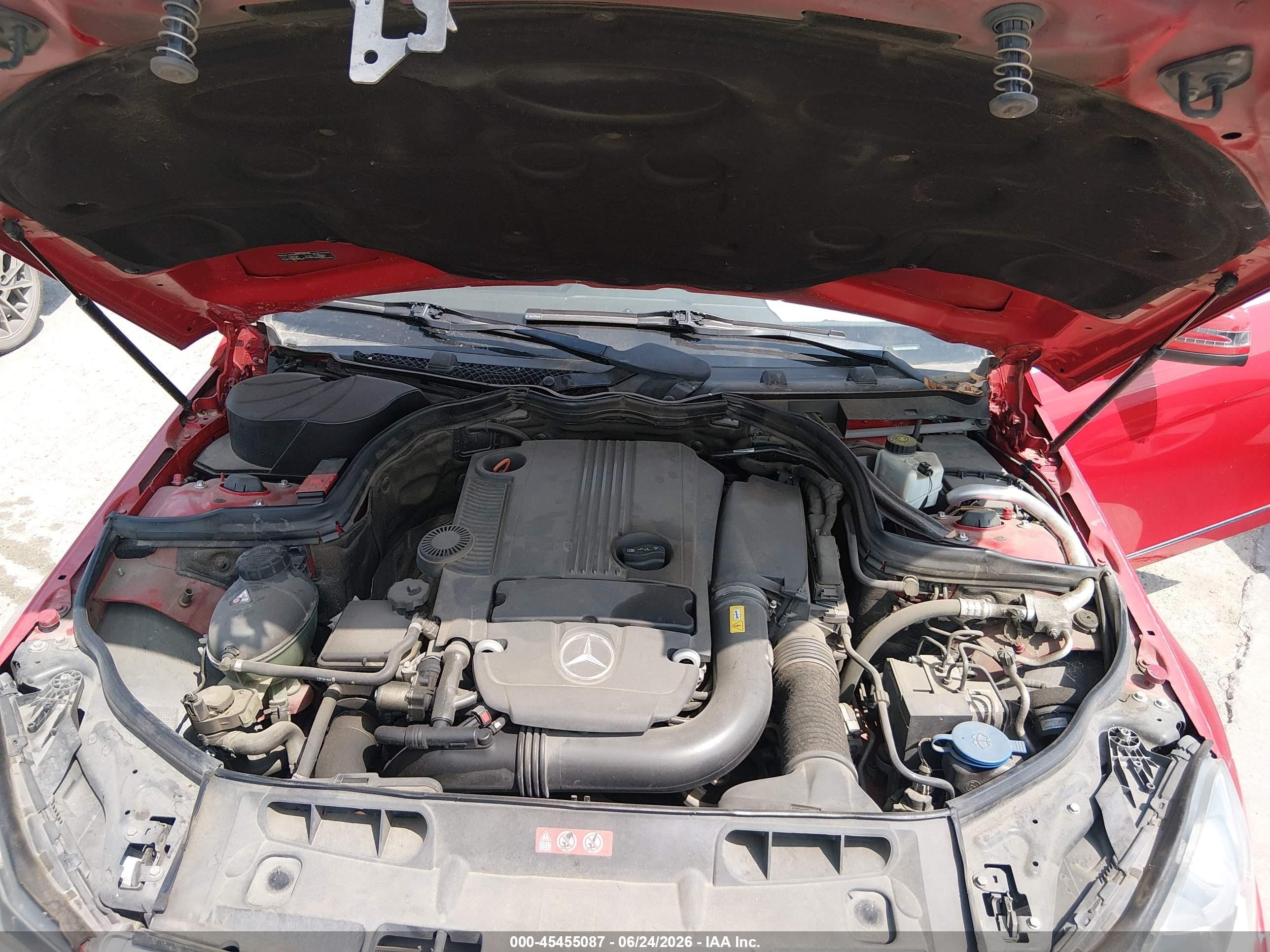 2013 Mercedes-benz C 250 Sport Red vin: WDDGF4HB2DR244587