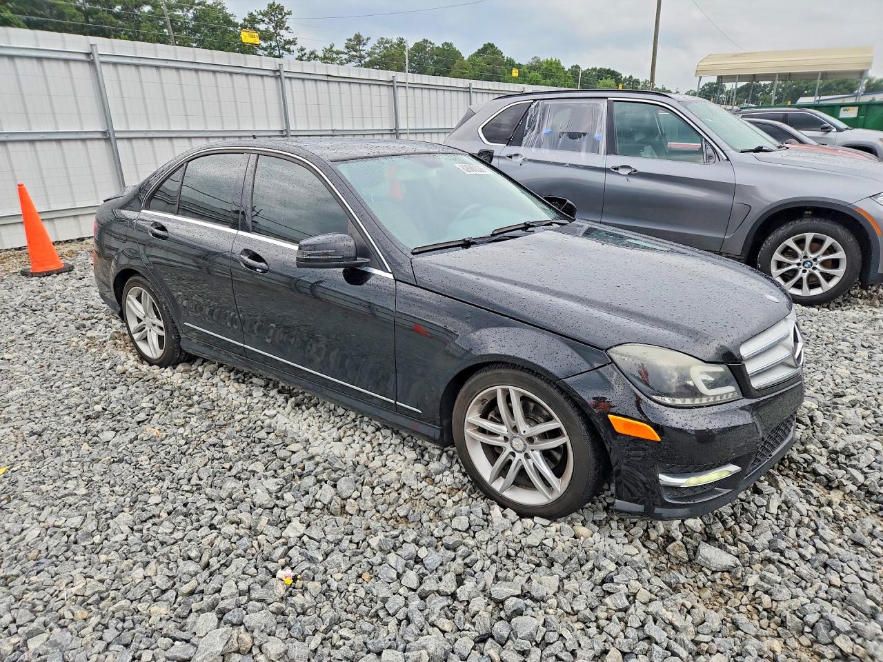 2013 Mercedes-benz C 250 Black vin: WDDGF4HB2DR250762