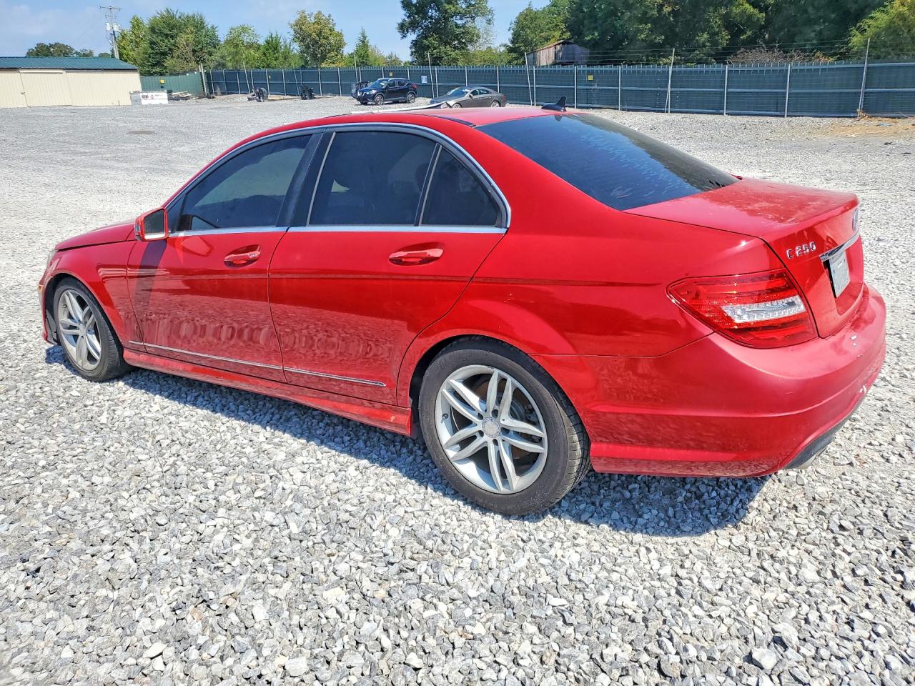 2013 Mercedes-benz C 250 Red vin: WDDGF4HB2DR266427