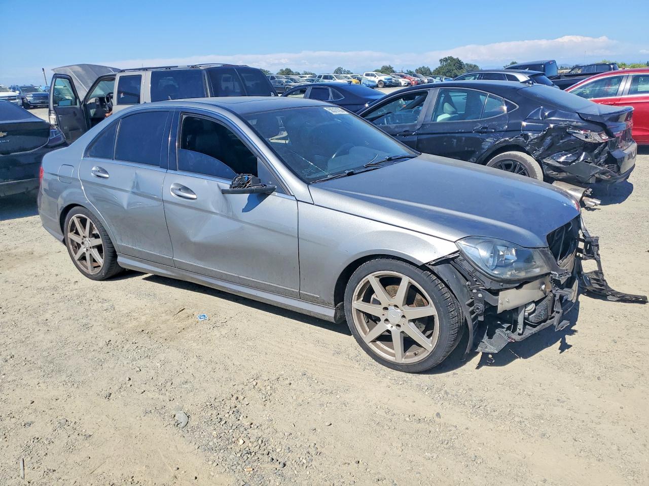 2013 Mercedes-benz C 250 Silver vin: WDDGF4HB2DR274222