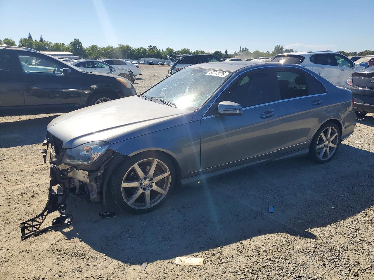 2013 Mercedes-benz C 250 Серебряный vin: WDDGF4HB2DR274222