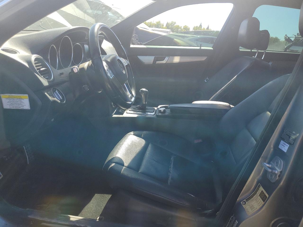 2013 Mercedes-benz C 250 Silver vin: WDDGF4HB2DR274222
