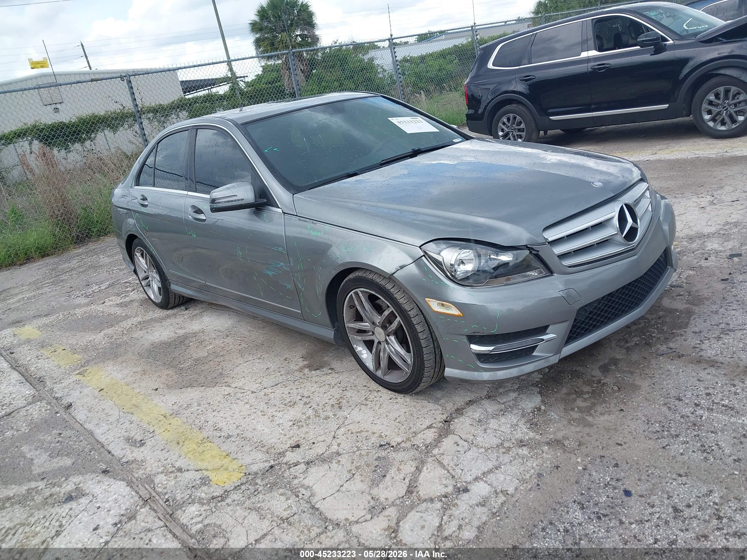 2013 Mercedes-benz C 250 Sport Gray vin: WDDGF4HB2DR290209
