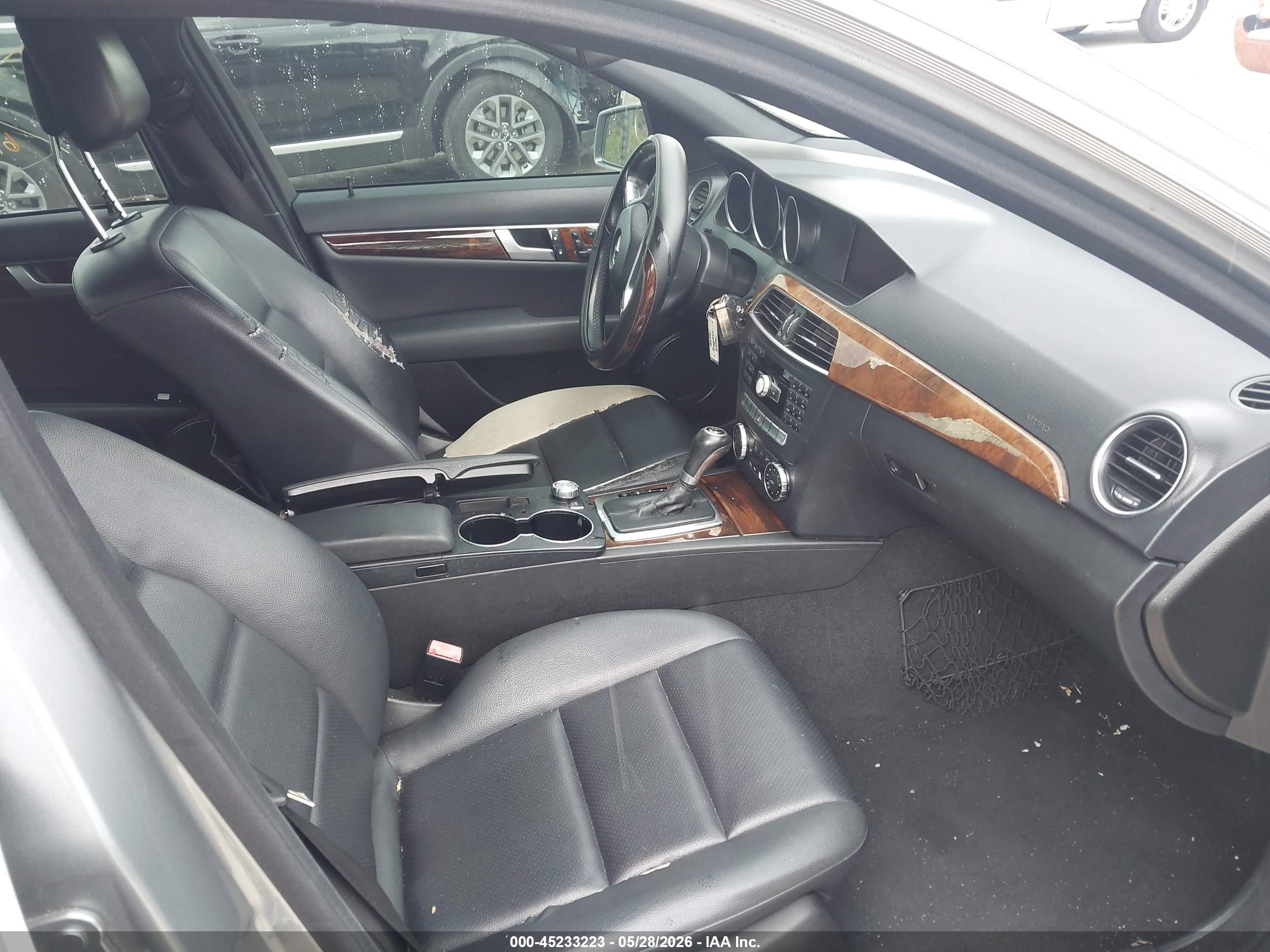 2013 Mercedes-benz C 250 Sport Gray vin: WDDGF4HB2DR290209
