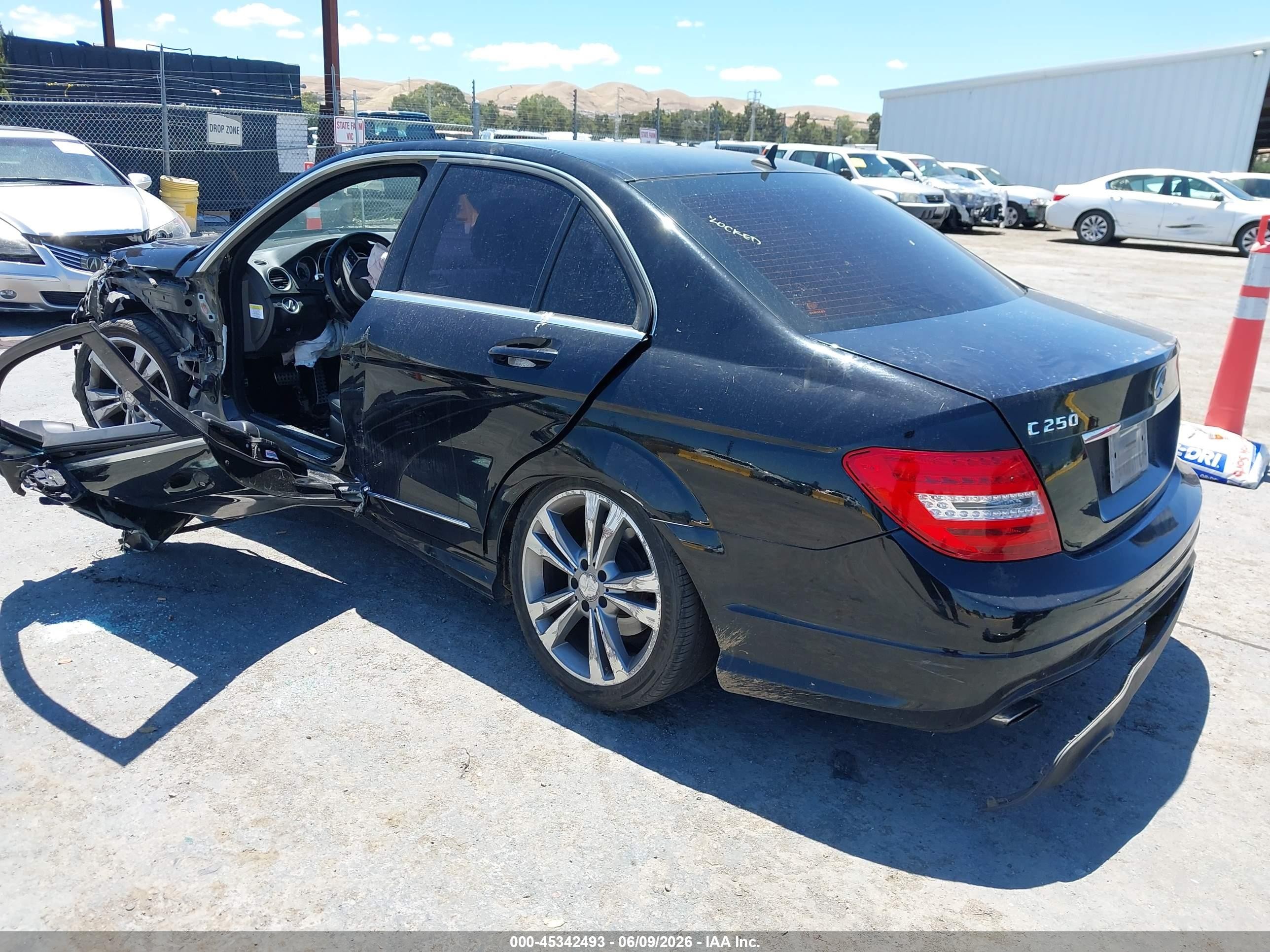 2013 Mercedes-benz C 250 Sport Black vin: WDDGF4HB2DR290601