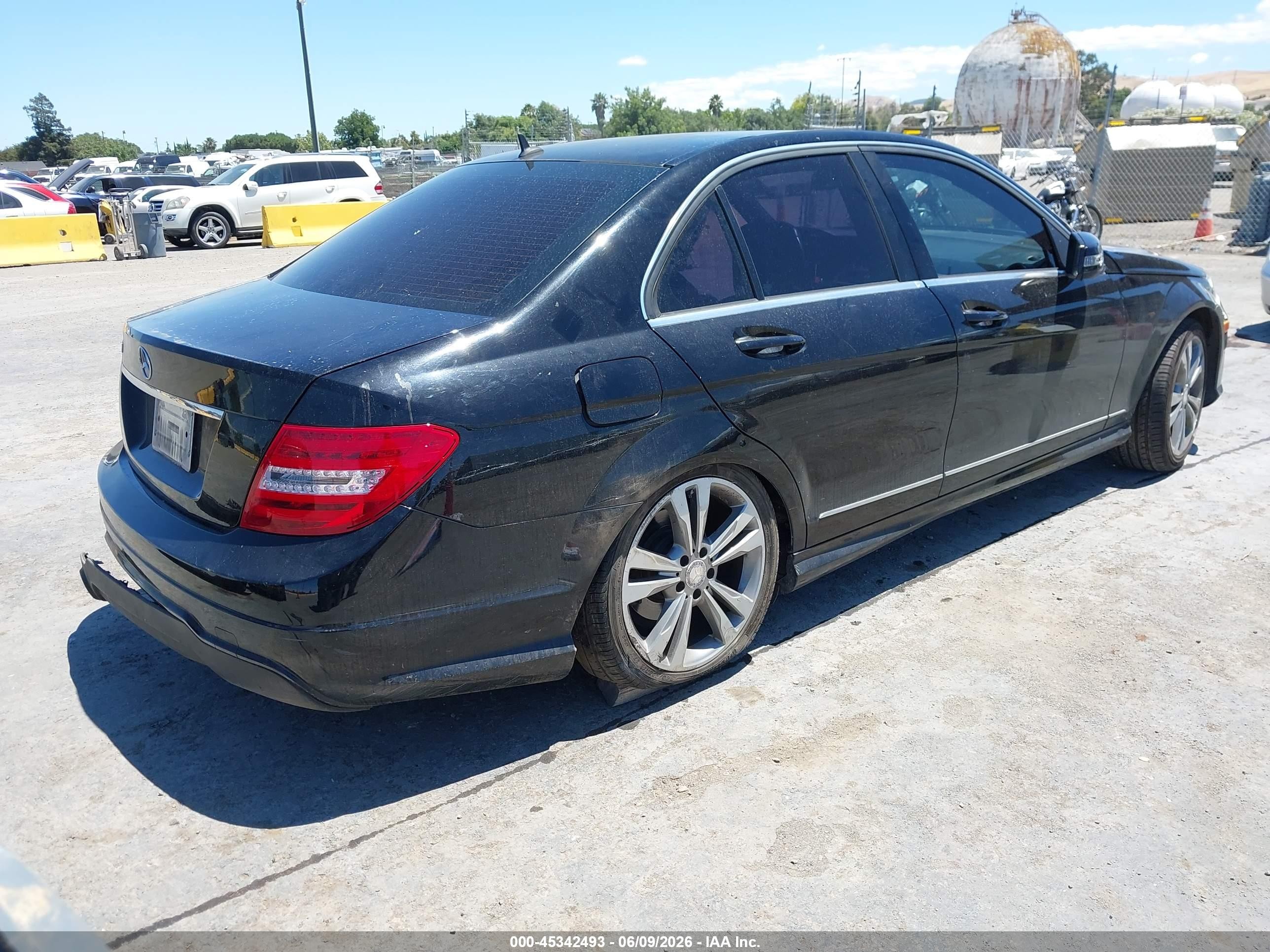 2013 Mercedes-benz C 250 Sport Black vin: WDDGF4HB2DR290601