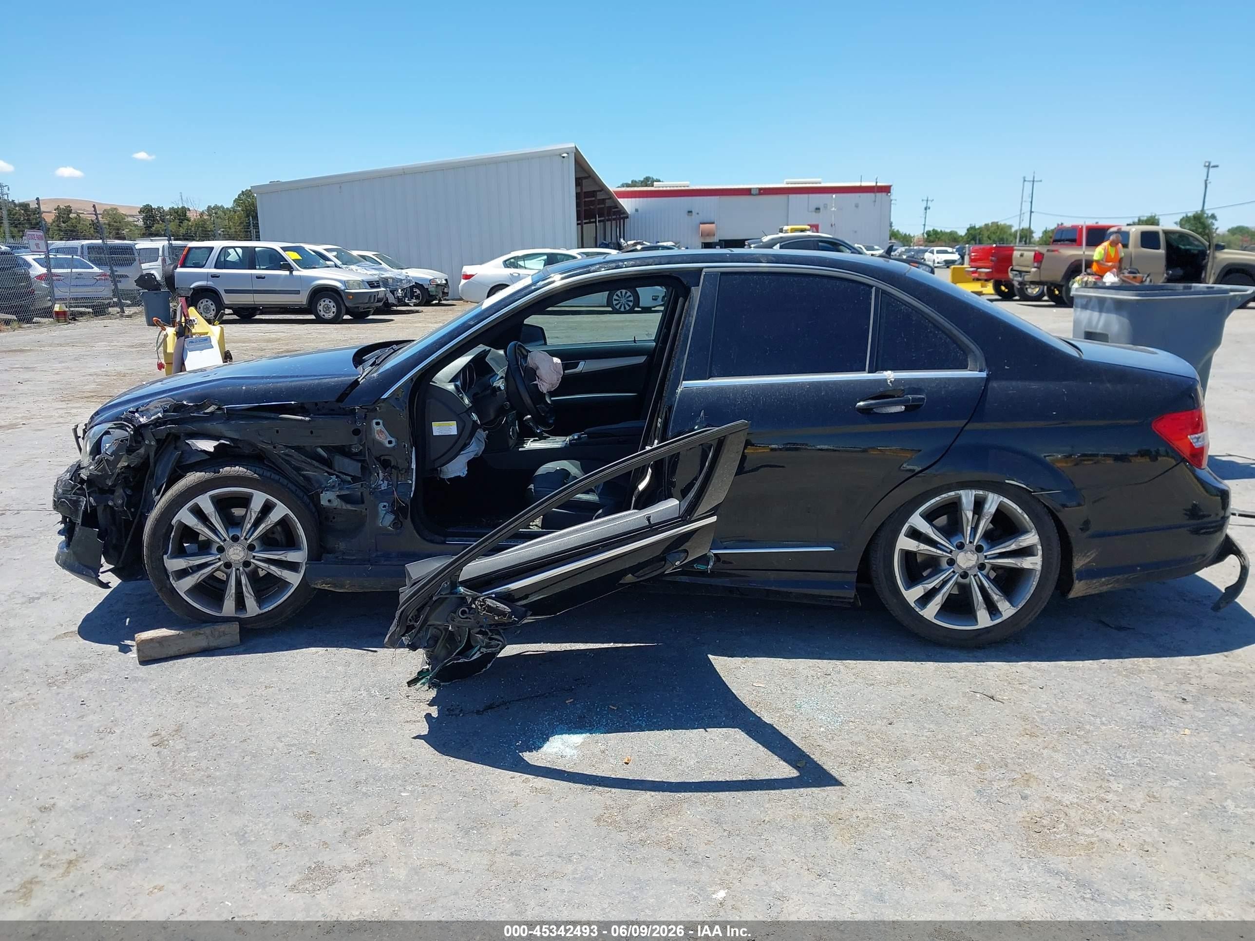 2013 Mercedes-benz C 250 Sport Black vin: WDDGF4HB2DR290601