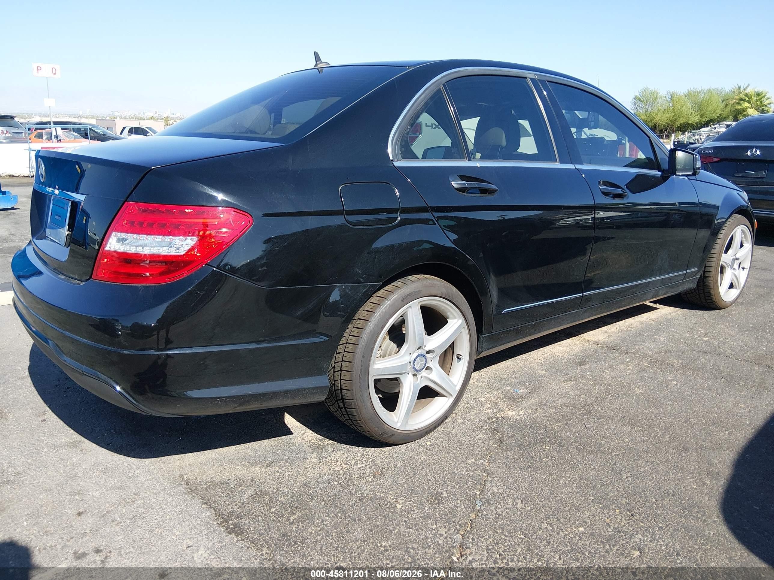 2014 Mercedes-benz C 250 Luxury Black vin: WDDGF4HB2EA952760