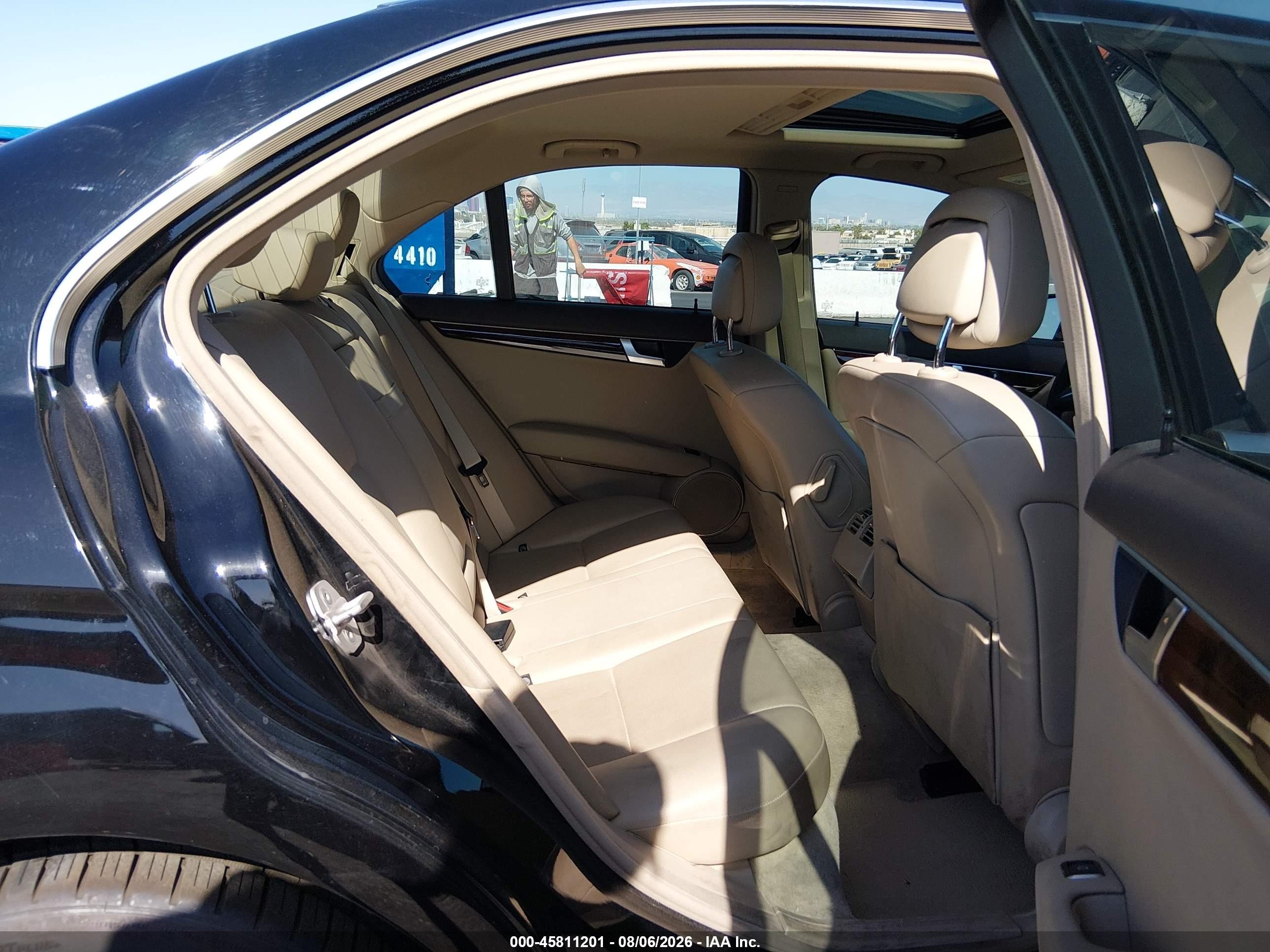 2014 Mercedes-benz C 250 Luxury Black vin: WDDGF4HB2EA952760