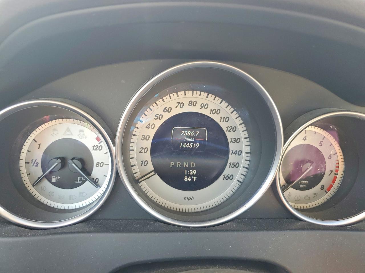 2014 Mercedes-benz C 250 Blue vin: WDDGF4HB2EA967517