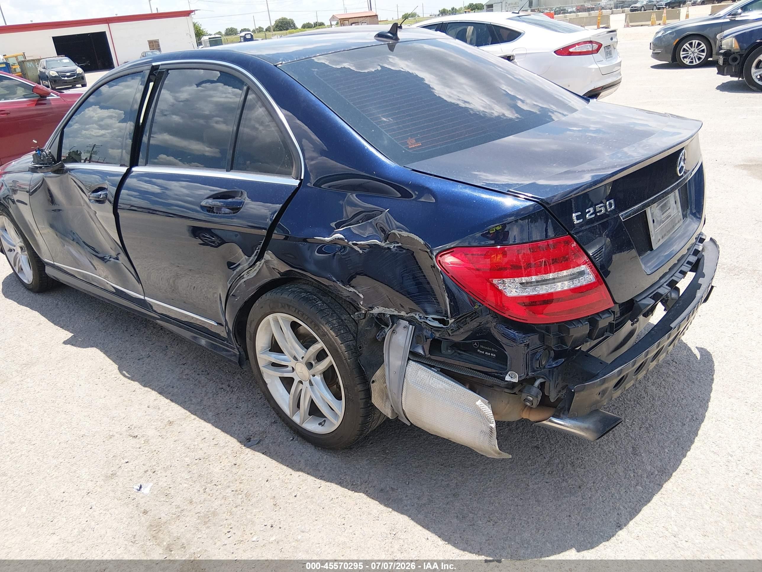 2014 Mercedes-benz C-class C 250 Sport Blue vin: WDDGF4HB2EG229861