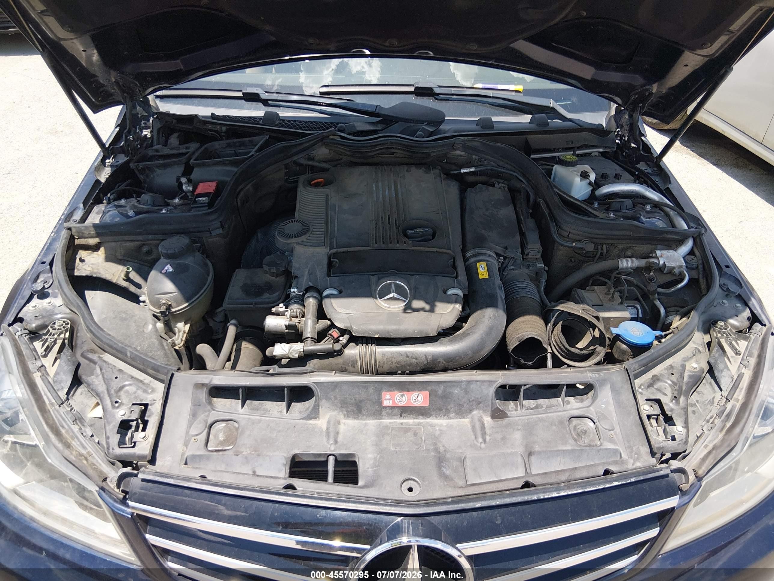 2014 Mercedes-benz C-class C 250 Sport Blue vin: WDDGF4HB2EG229861