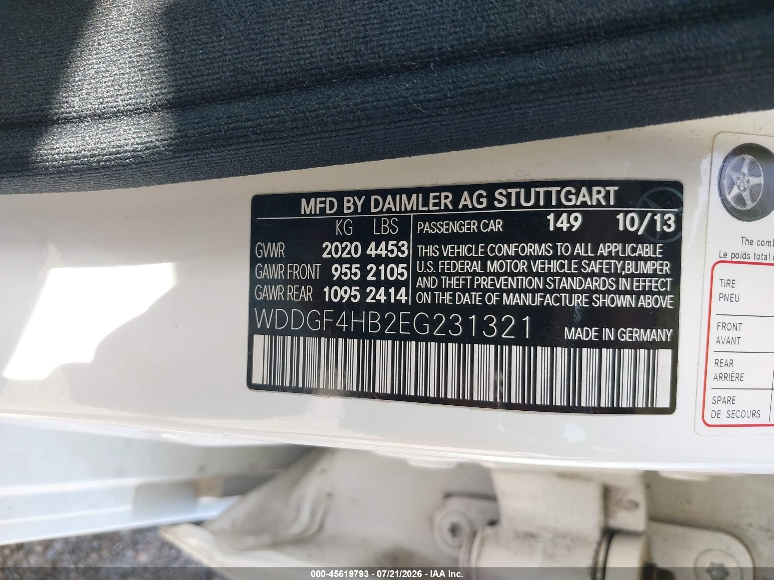 2014 Mercedes-benz C 250 Sport White vin: WDDGF4HB2EG231321