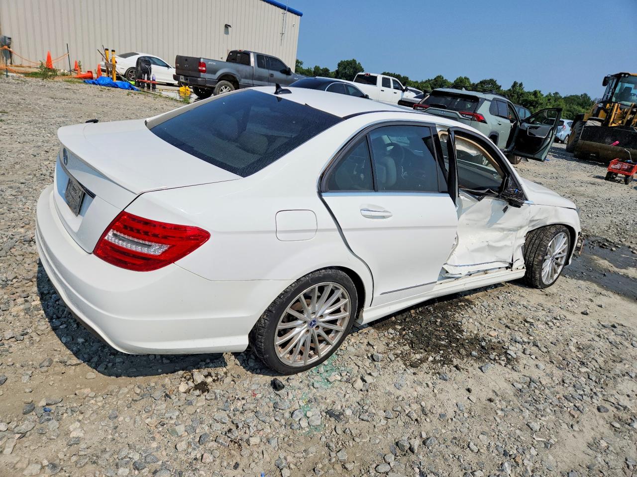 2014 Mercedes-benz C 250 White vin: WDDGF4HB2ER302747