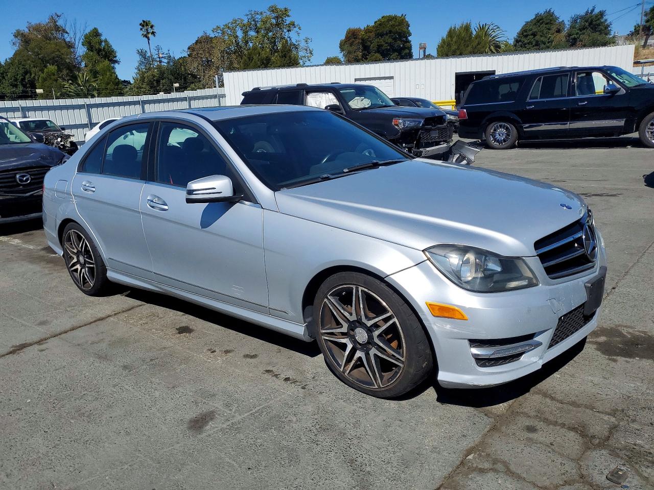 2014 Mercedes-benz C 250 Silver vin: WDDGF4HB2ER306863