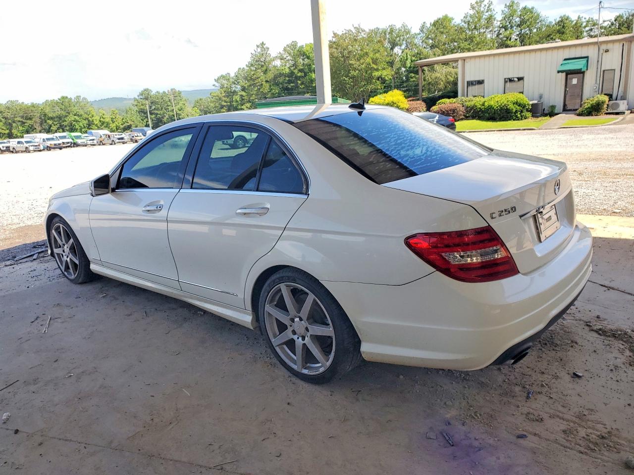2014 Mercedes-benz C 250 White vin: WDDGF4HB2ER309293